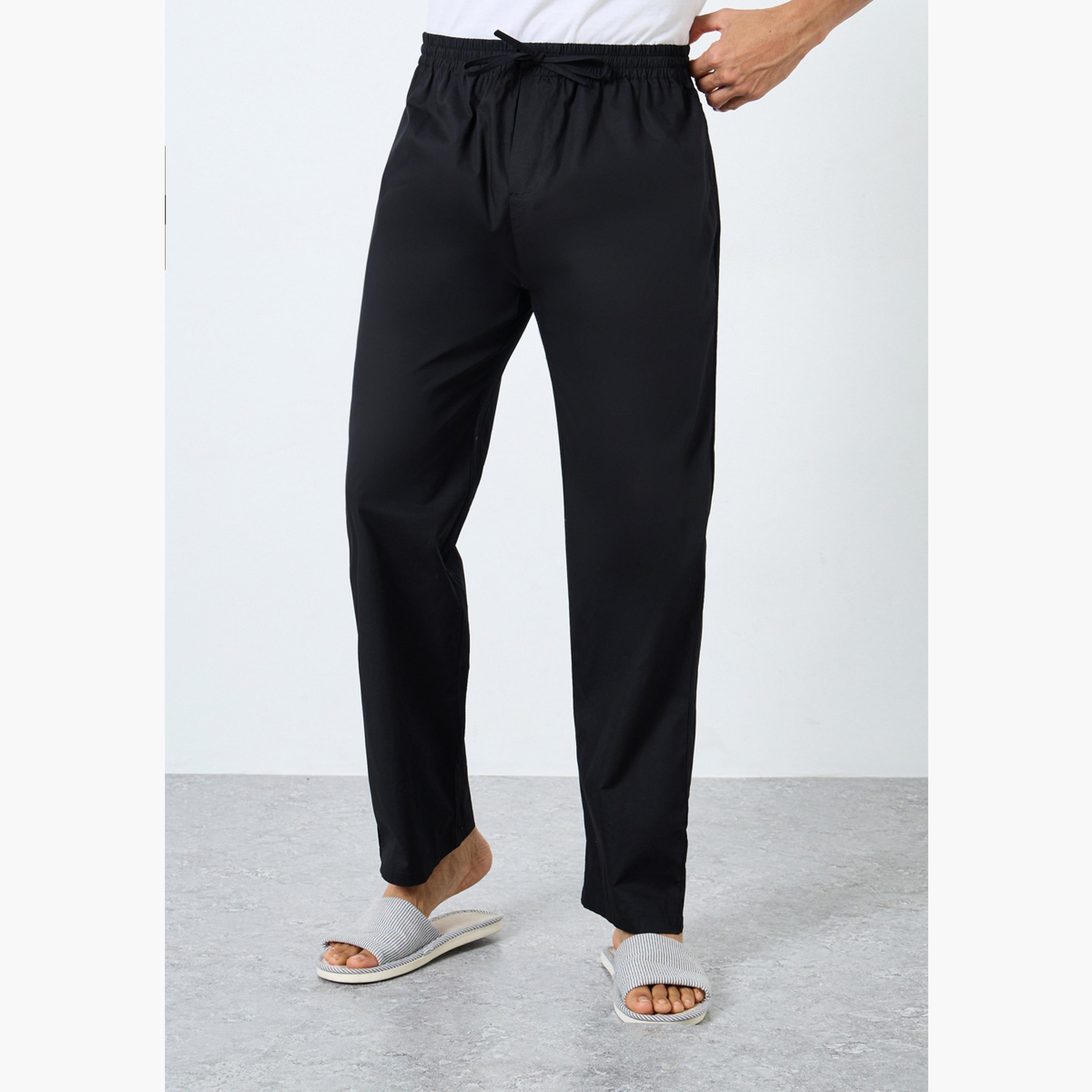 بنطال مريح بخصر برباط للرجال-men-clothing-nightwear-pyjamaandshorts-image-1