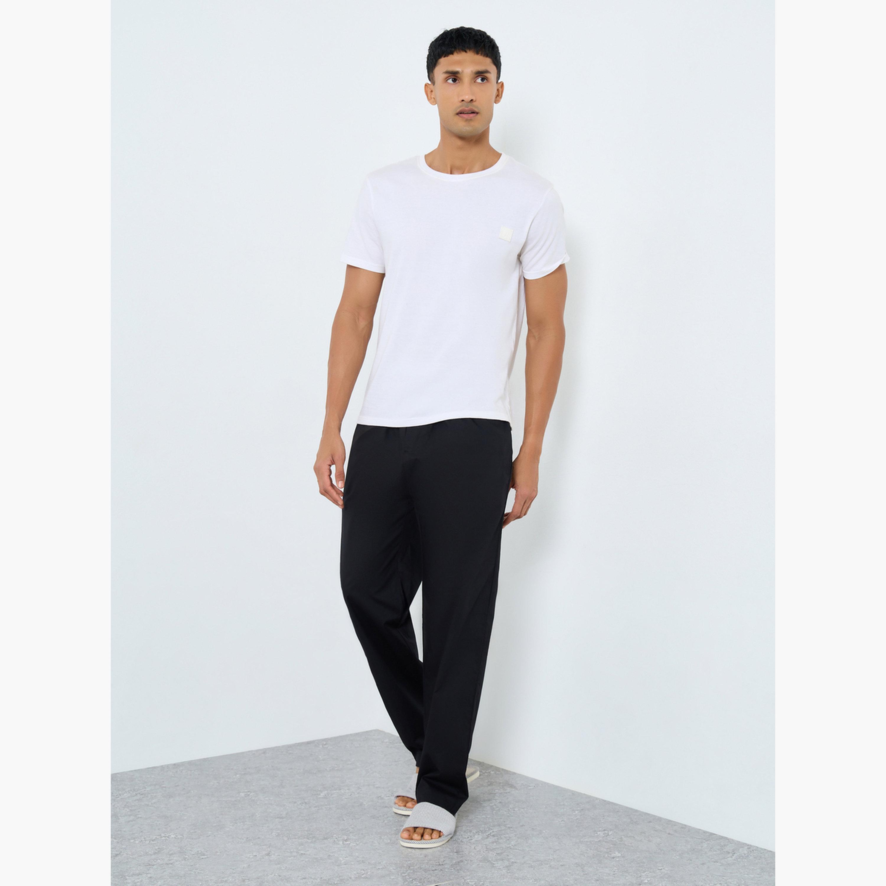 بنطال مريح بخصر برباط للرجال-men-clothing-nightwear-pyjamaandshorts-image-2