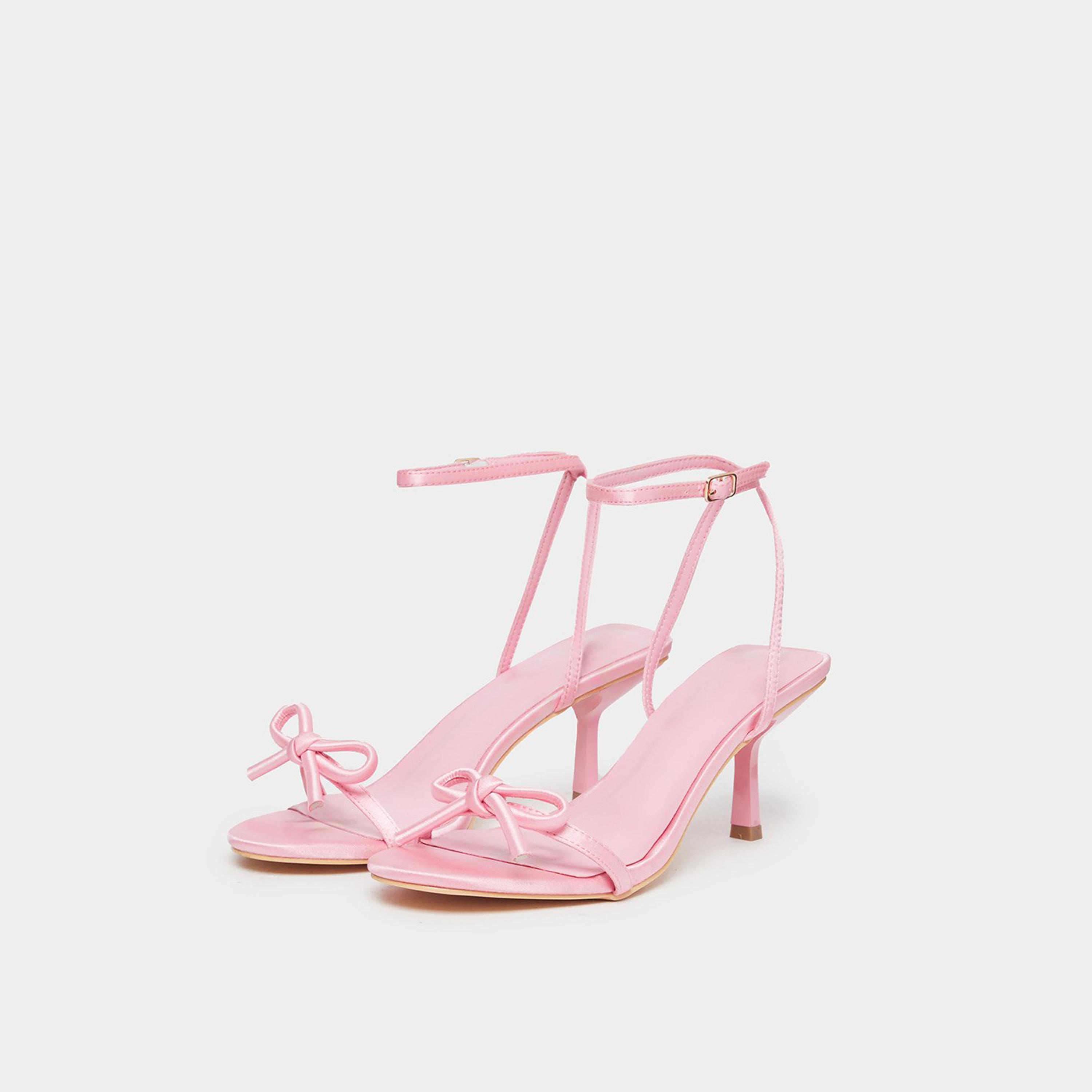 ستايلي - صندل بكعب ستيليتو مع تفاصيل فيونكة-women-shoes-heels-image-1