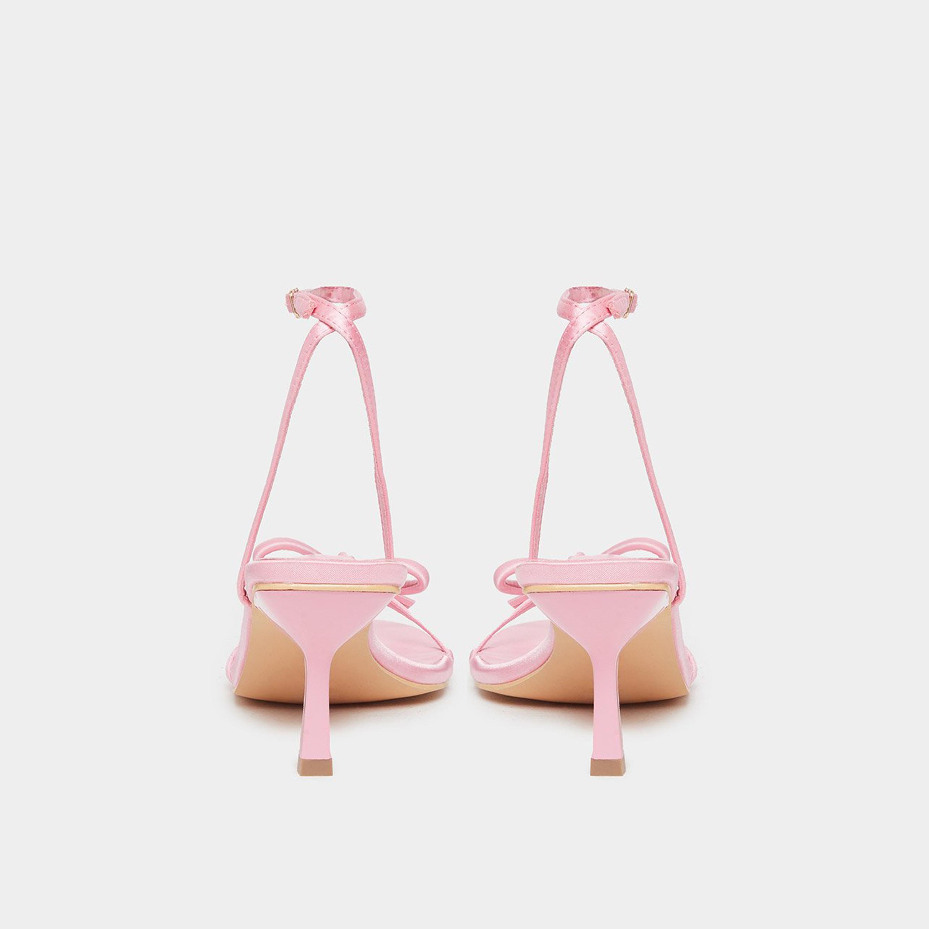 ستايلي - صندل بكعب ستيليتو مع تفاصيل فيونكة-women-shoes-heels-image-5
