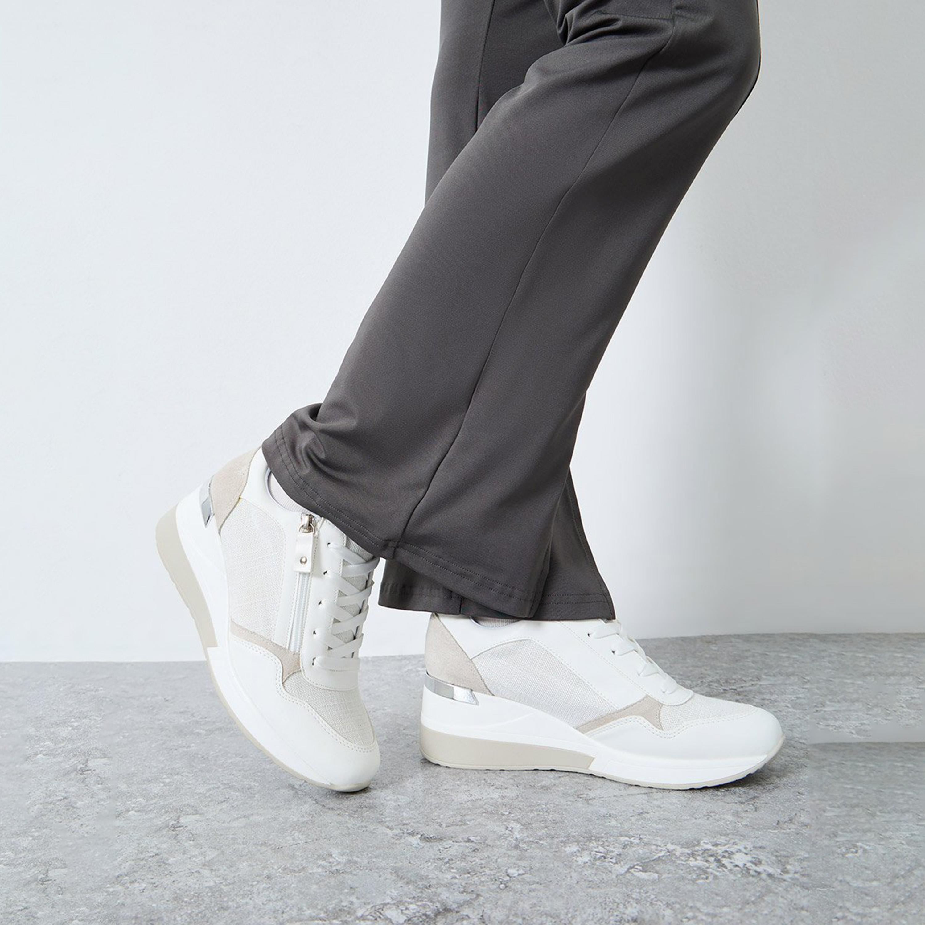 ستايلي - حذاء رياضي بسحاب محكم-women-shoes-sneakers-image-2