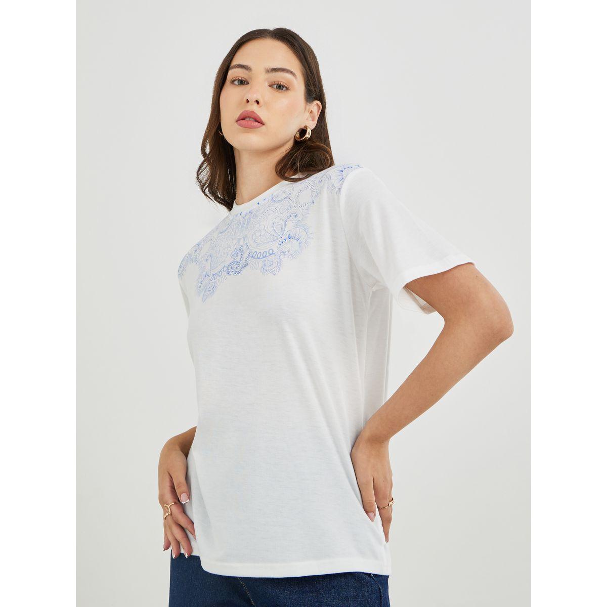 تيشيرت بقصة عادية وطبعة جرافيك-women-clothing-tshirts-image-3