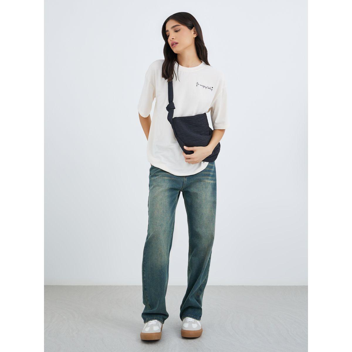 تيشيرت بطبعة كتابة وقصة فضفاضة-women-clothing-tshirts-image-2