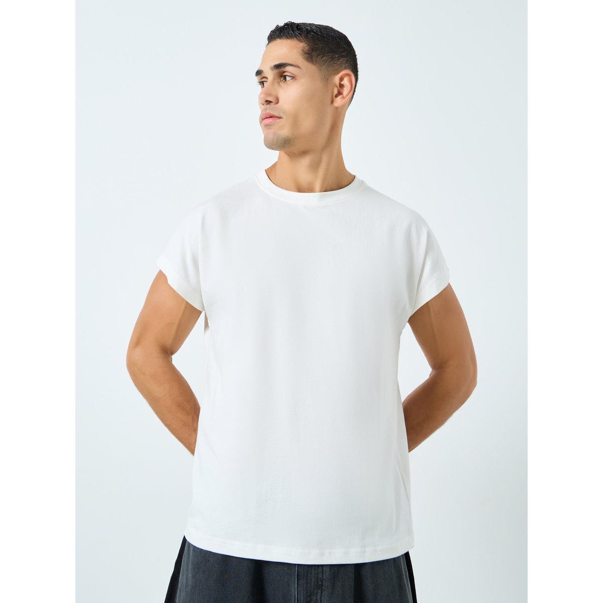 تيشيرت كت فضفاض بطبعة جرافيك-men-clothing-sportswearandactivewear-tshirtsandpolos-image-3