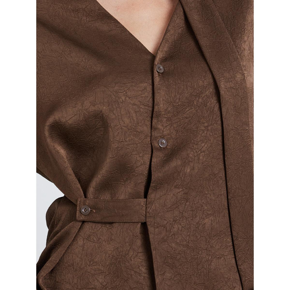 بلوزة بأزرار مع تفاصيل ربطة-women-clothing-shirtsandblouses-blouses-image-3