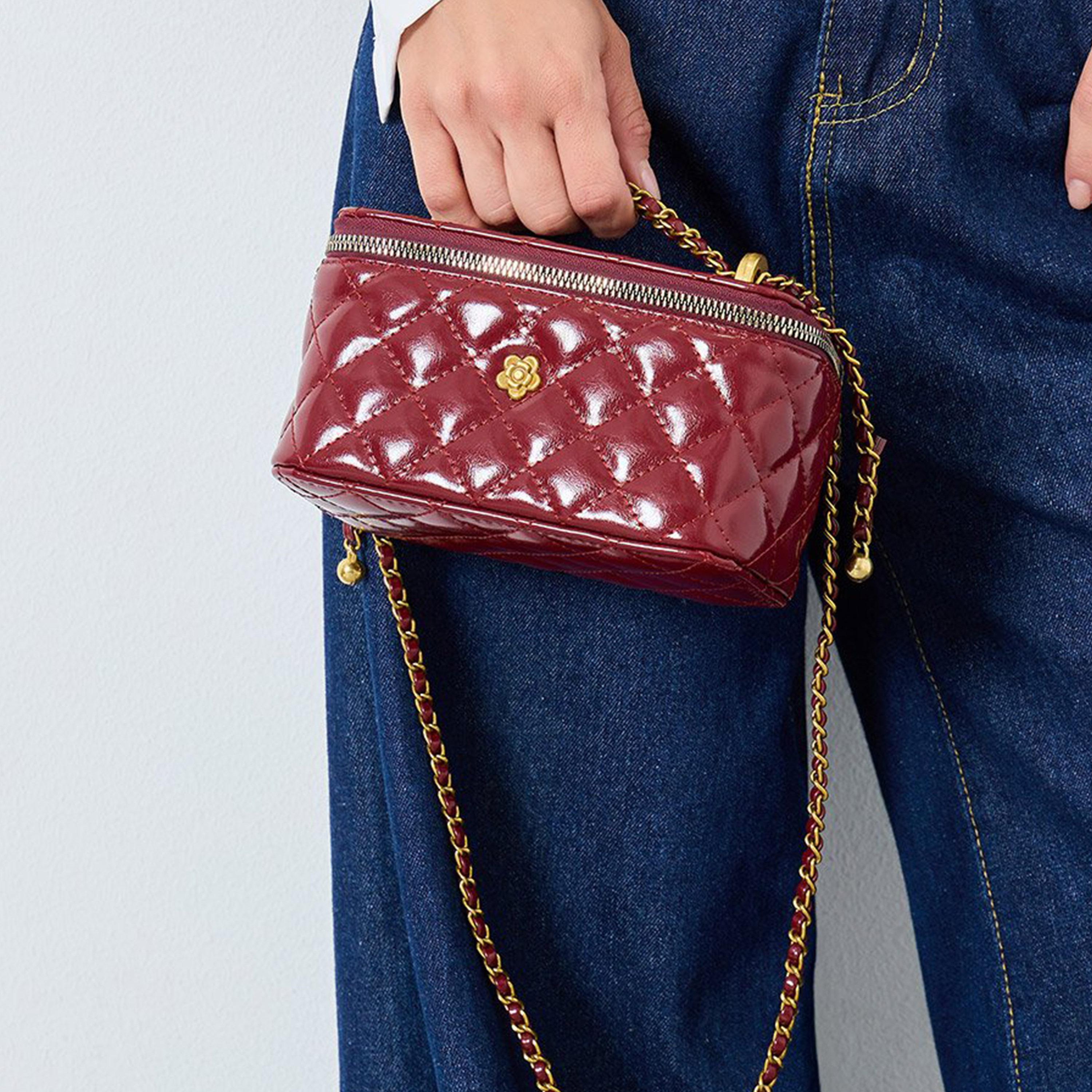 Styli Diamond Quilted Crossbody Bag-women-bagsandwallets-handbags-image-3