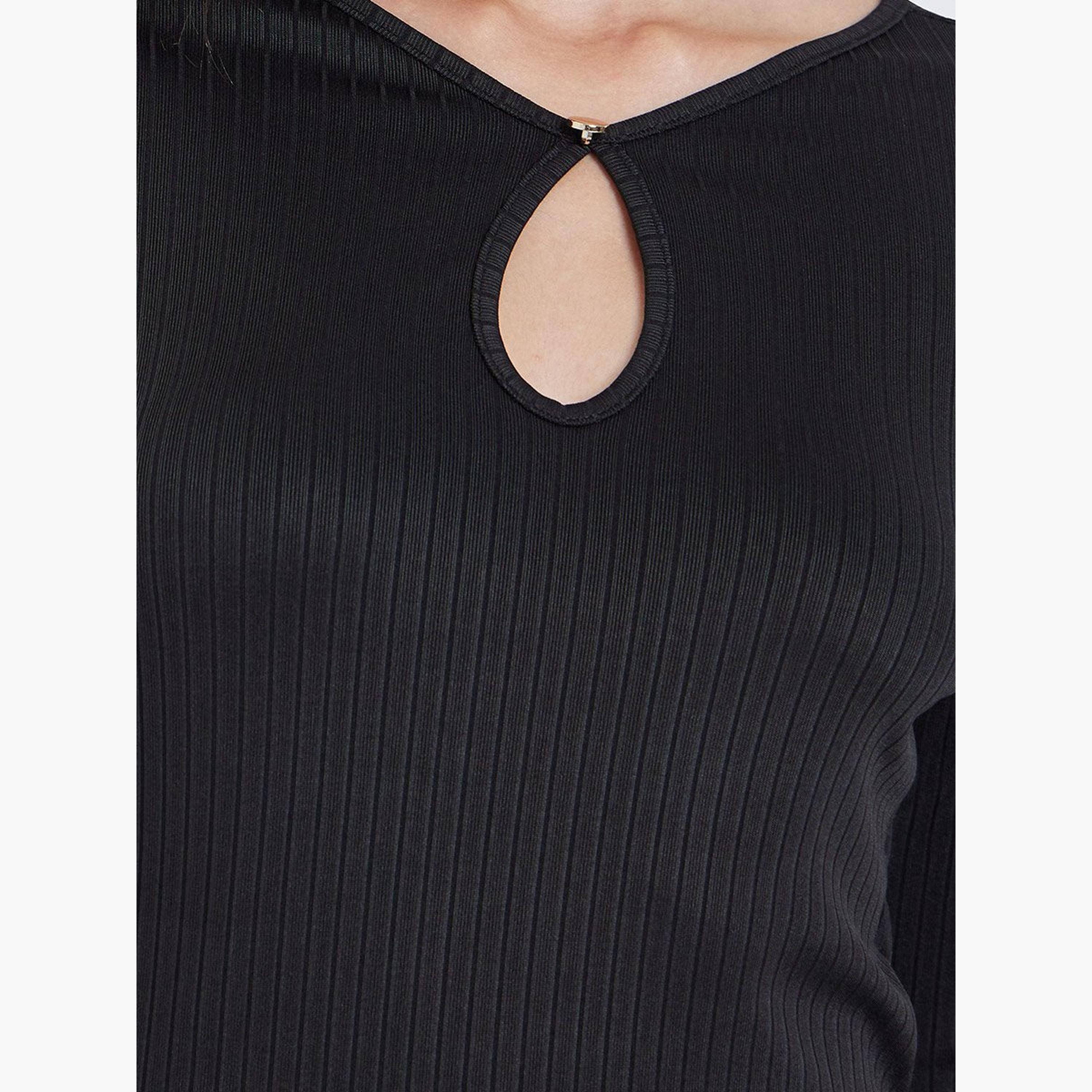 ستايلي - بلوزة محبوكة مضلعة لون أسود مع تفاصيل ثقب المفتاح-women-clothing-tshirts-image-3