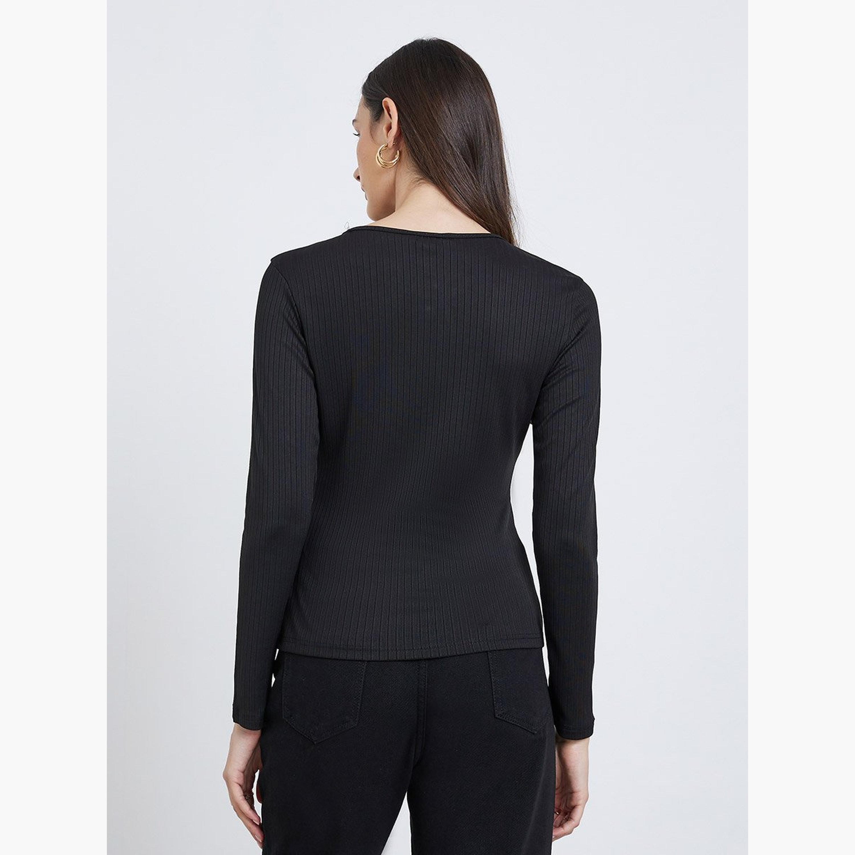 ستايلي - بلوزة محبوكة مضلعة لون أسود مع تفاصيل ثقب المفتاح-women-clothing-tshirts-image-4
