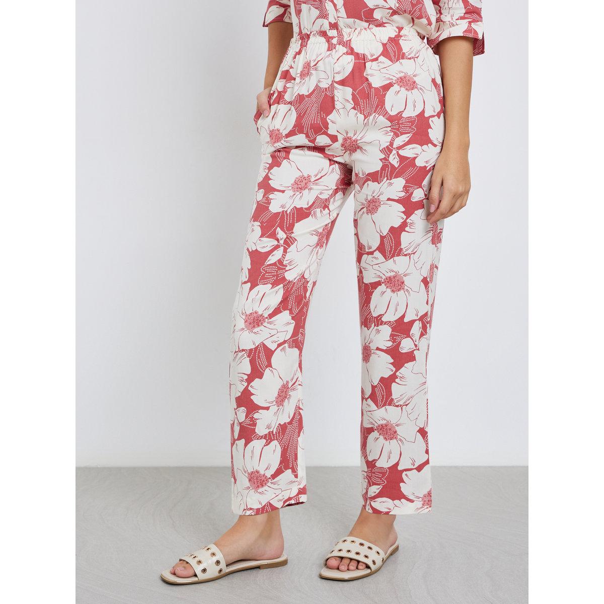 طقم منسق من بنطال وبلوزة بطبعة زهور-women-clothing-coordsets-image-4