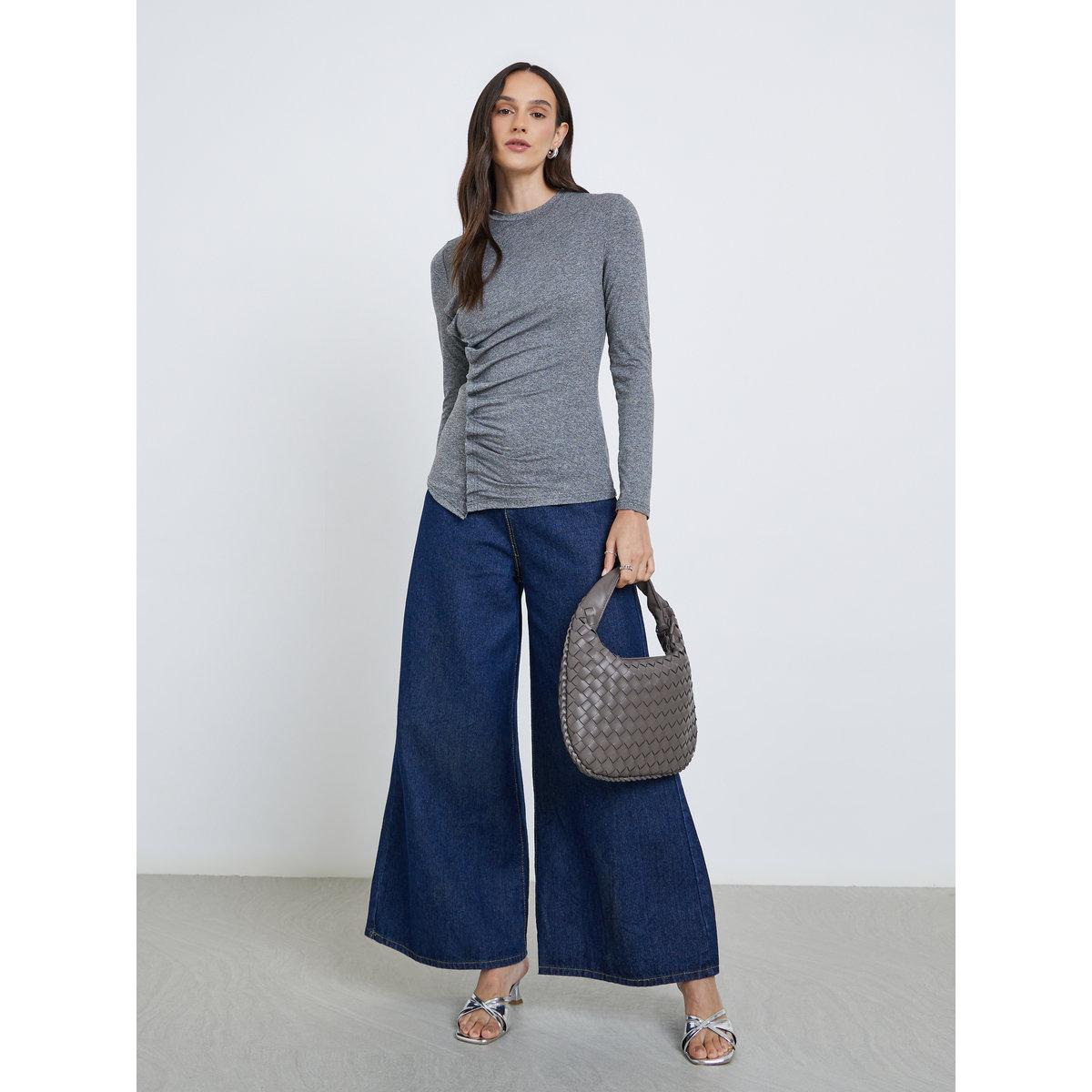 بلوزة بحافة غير متماثلة مع تفاصيل مزمومة-women-clothing-shirtsandblouses-blouses-image-2