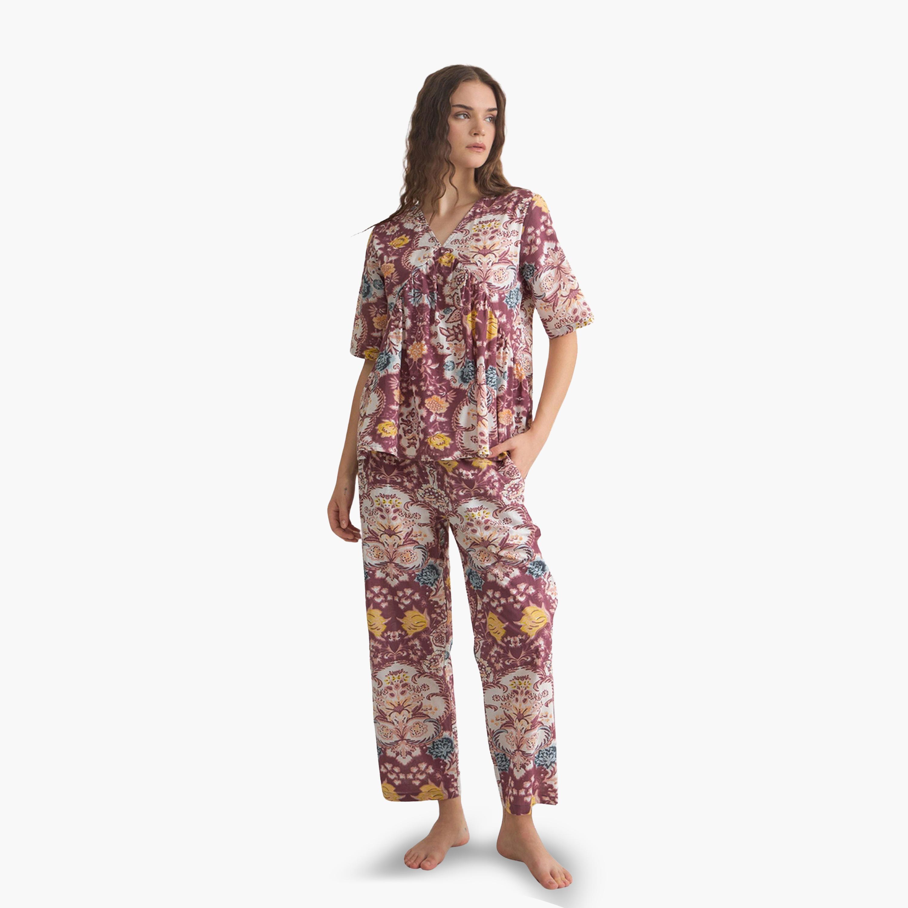 طقم بيجاما نسائي من بلوزة وبنطال قطن بطبعة زهور-women-clothing-nightwear-pyjamas-longsets-image-1
