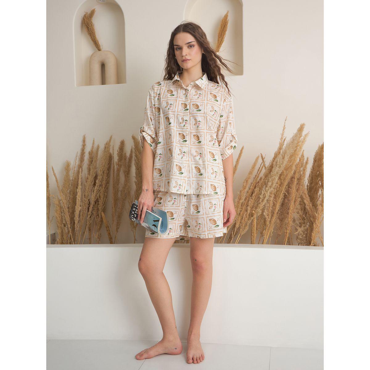 طقم من شورت بيجاما وبلوزة قطنية مُطبعة بالكامل-women-clothing-nightwear-pyjamas-shortsets-image-1