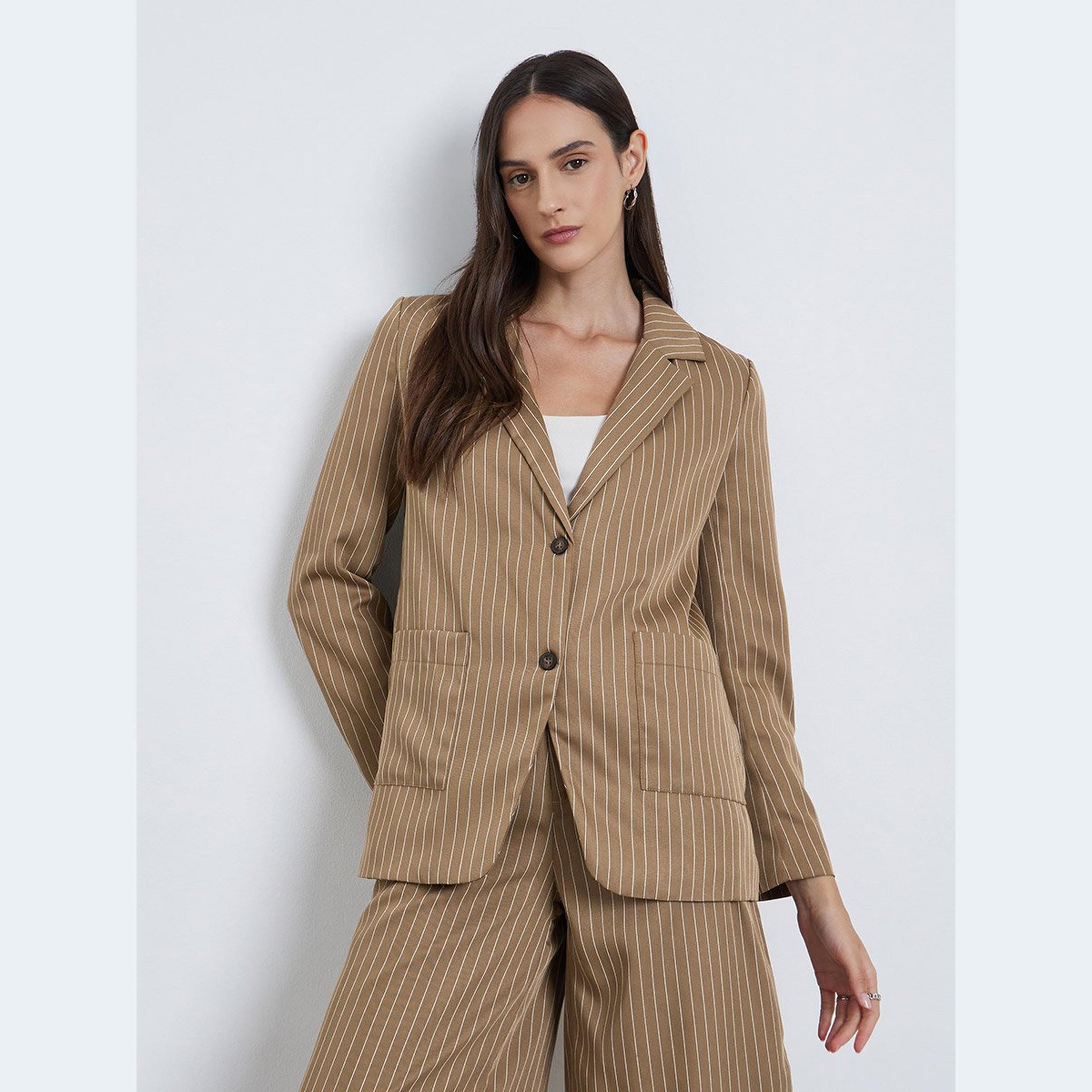 ستايلي - بليزر مخطط لون بني بقصّة عادية-women-clothing-coatsandjackets-blazers-image-1