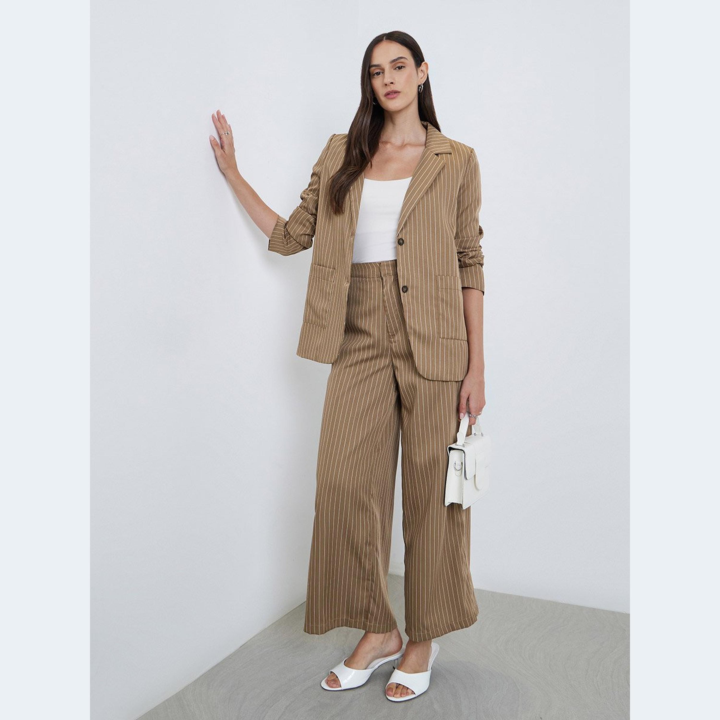 ستايلي - بليزر مخطط لون بني بقصّة عادية-women-clothing-coatsandjackets-blazers-image-3