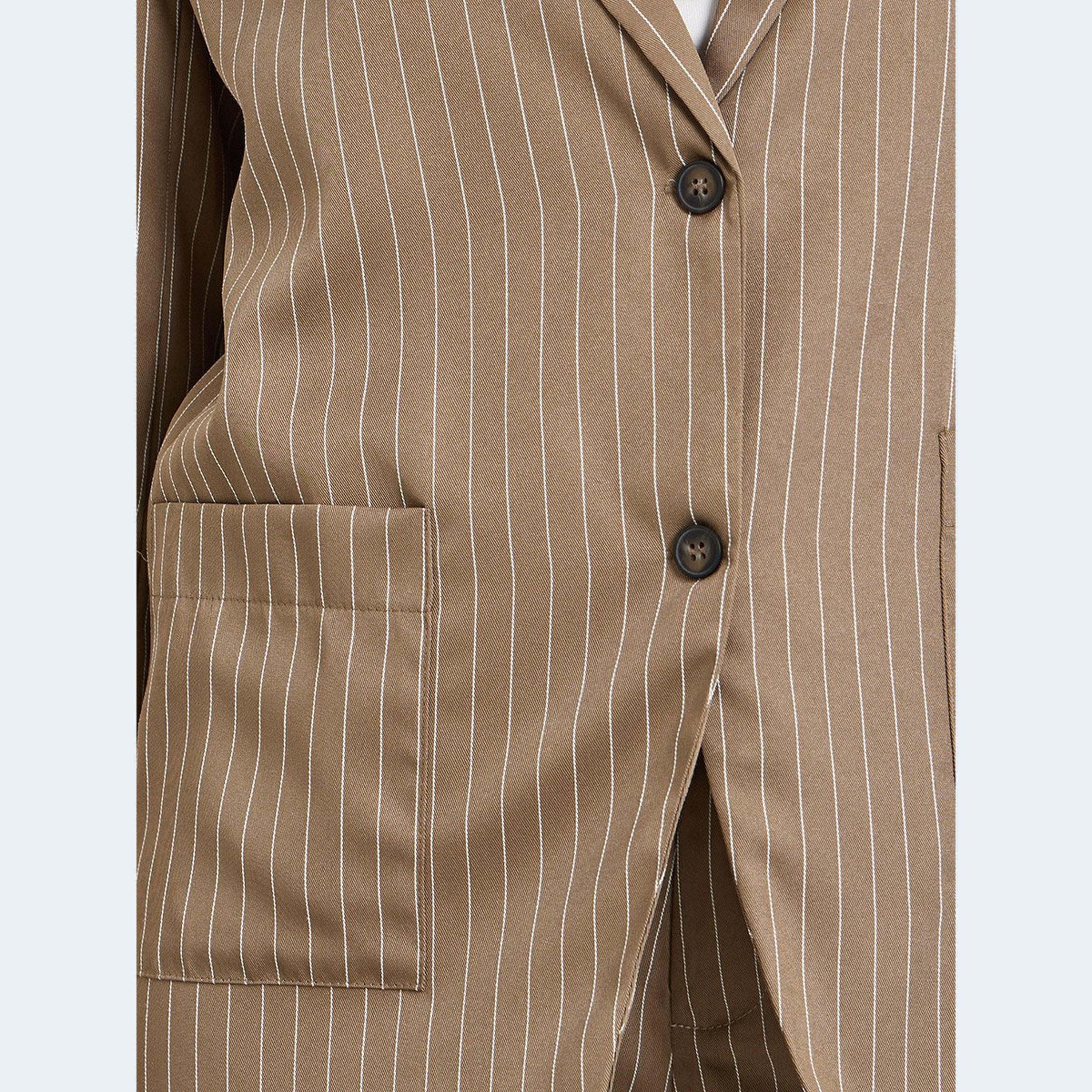 ستايلي - بليزر مخطط لون بني بقصّة عادية-women-clothing-coatsandjackets-blazers-image-4