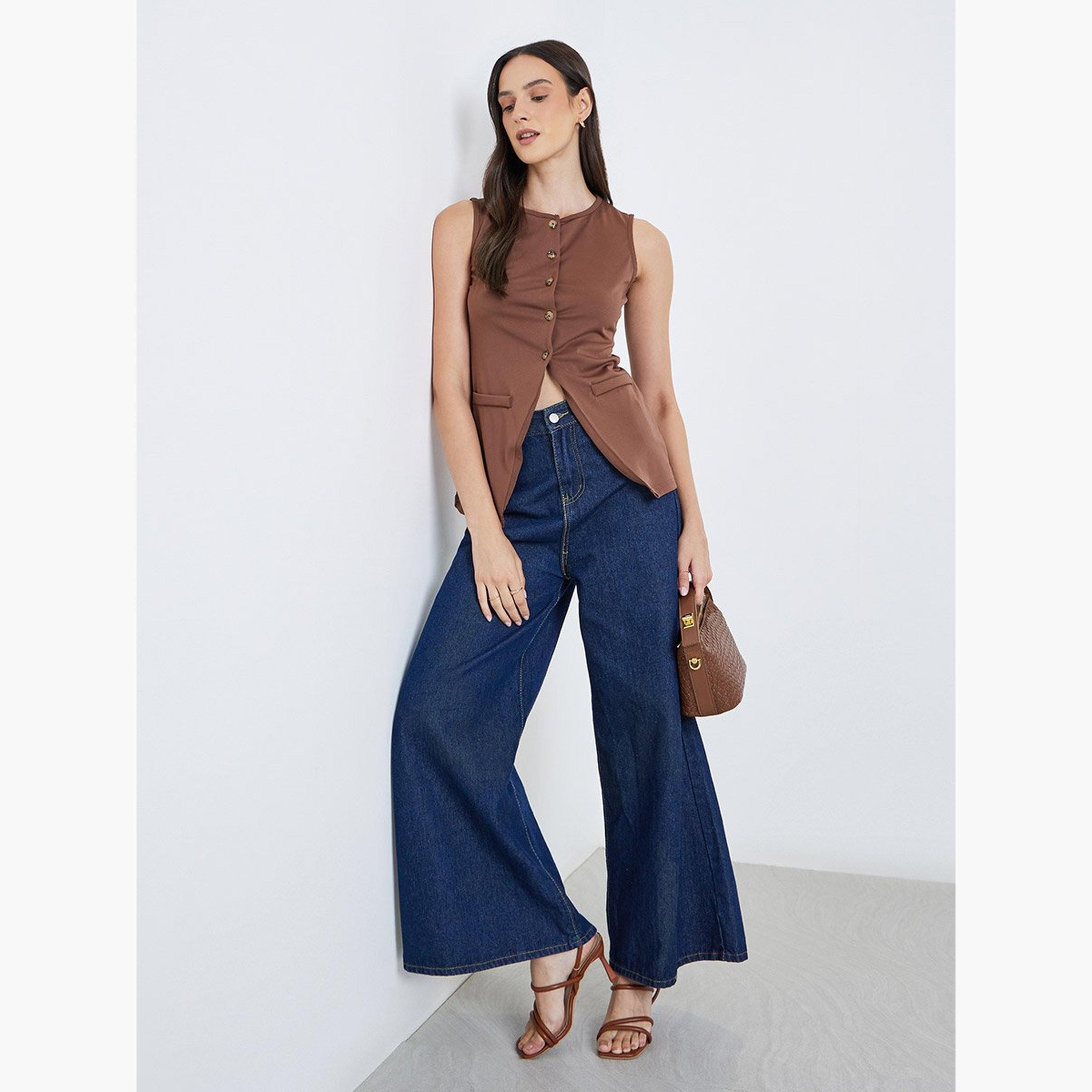 ستايلي - بلوزة بنية اللون بدون أكمام وأزرار-women-clothing-shirtsandblouses-blouses-image-2