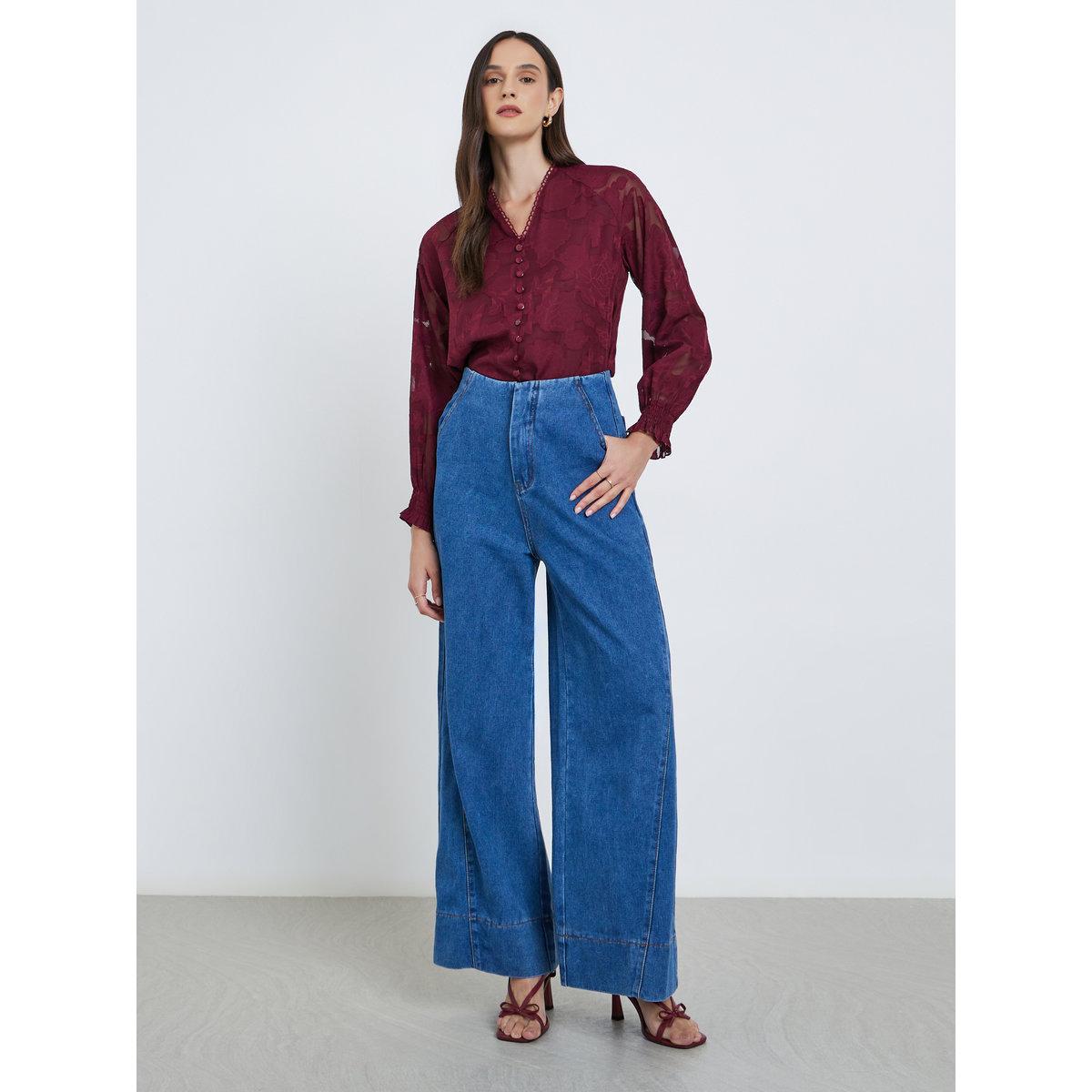 بلوزة بنسيج جاكارد مع تفاصيل أزرار-women-clothing-shirtsandblouses-blouses-image-2
