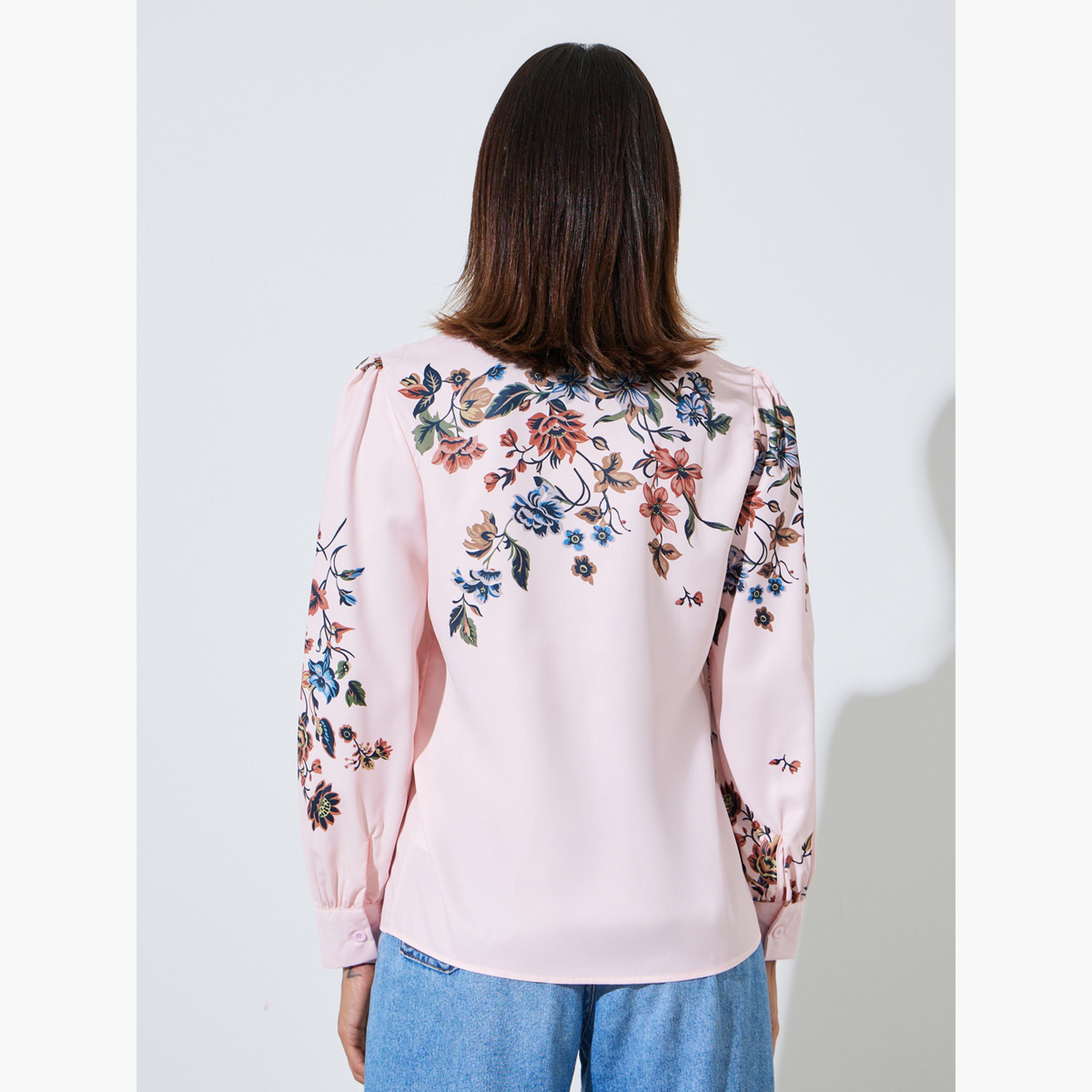 ستايلي - قميص وردي فاتح مزين بالزهور، بياقة عريضة وأزرار-women-clothing-shirtsandblouses-shirts-image-4