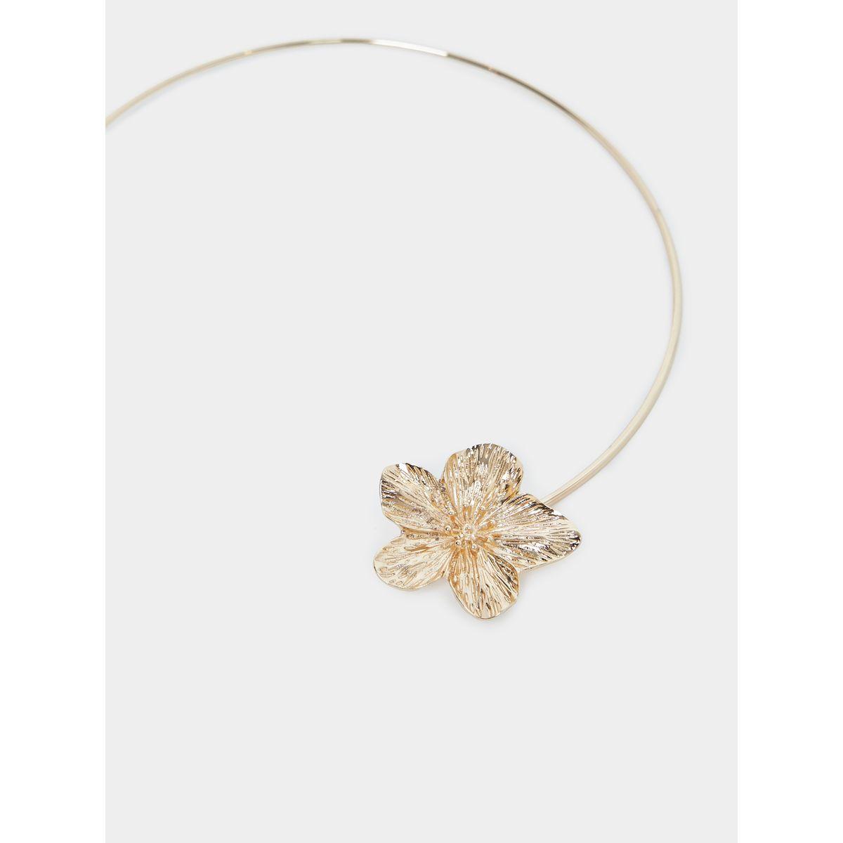 Styli Flower Edge Necklace-women-watchesandjewellery-jewellery-necklacesandpendants-image-2
