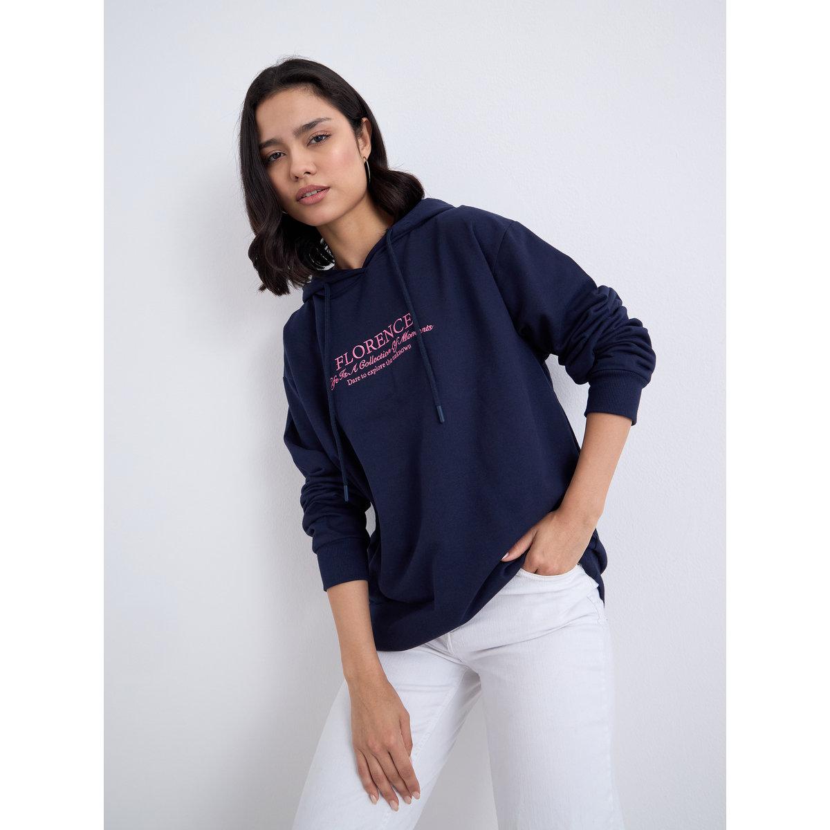 هودي بتفاصيل مُطرزة-women-winterwear-hoodiesandsweatshirts-hoodies-image-1