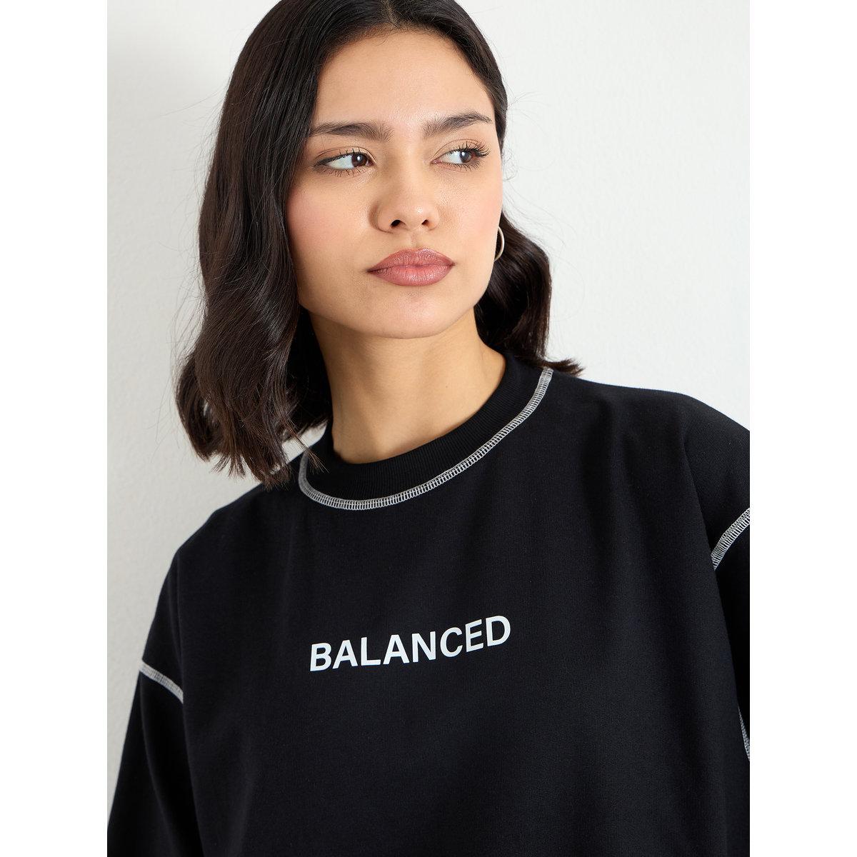 Styli Black Longline Embroidered Slogan Sweatshirt-women-winterwear-hoodiesandsweatshirts-hoodies-image-4