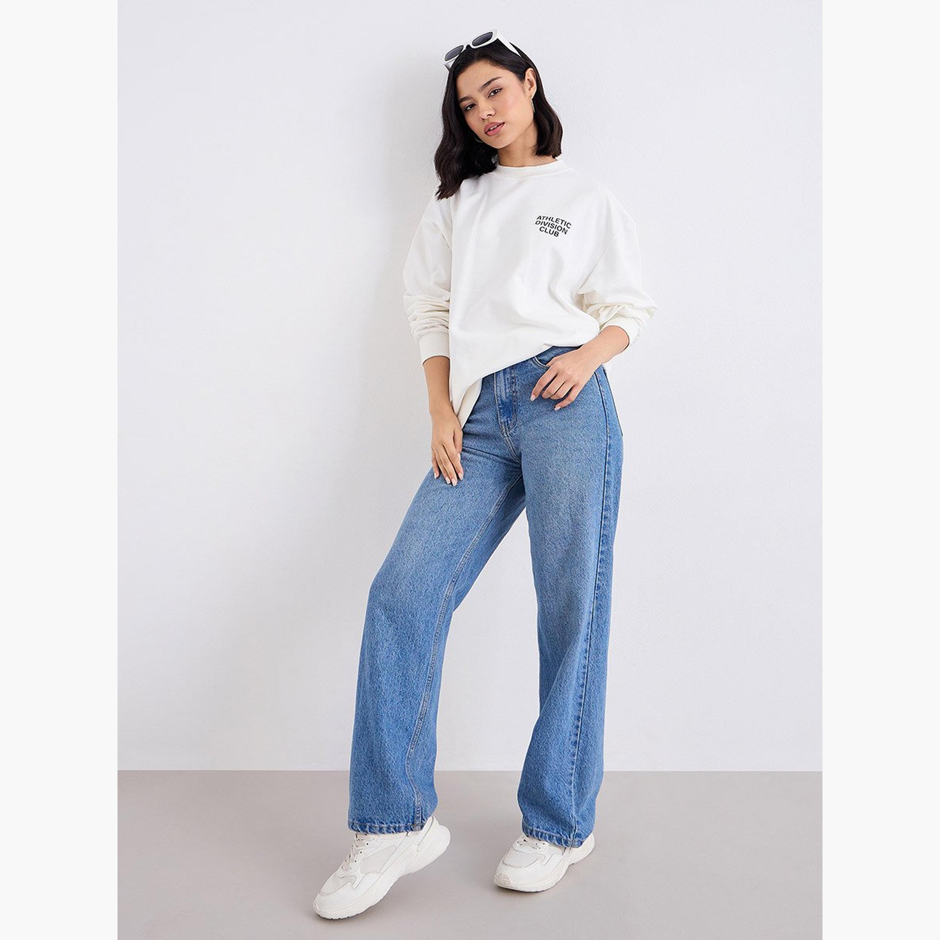 ستايلي - سويت شيرت للنساء طويل بقصّة عادية لون أبيض العاجي مع طباعة شعار-women-winterwear-hoodiesandsweatshirts-sweatshirts-image-2