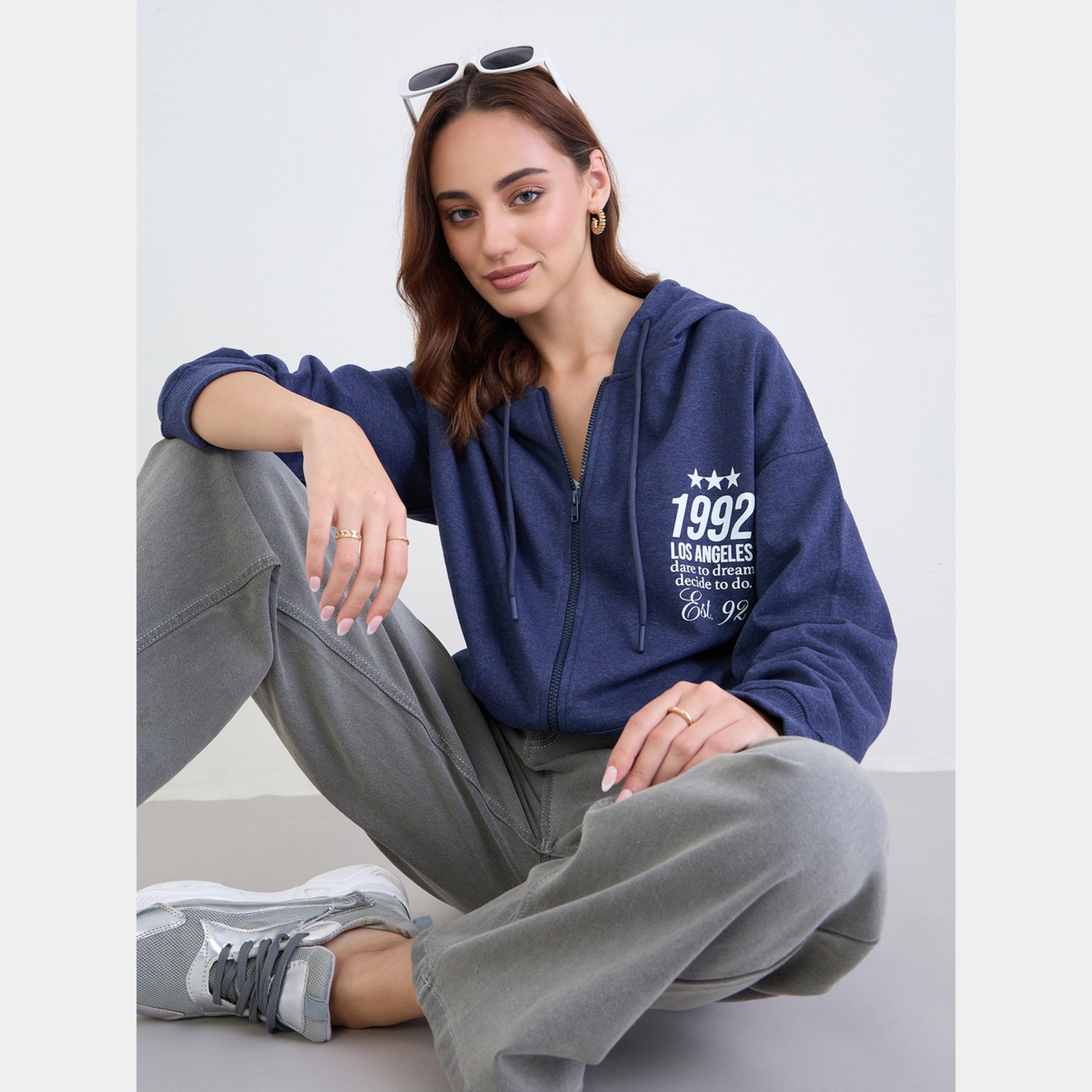 ستايلي - هودي نسائي بغطاء للرأس وأكمام طويلة وسحاب وياقة بطبعة لوس أنجلوس-women-winterwear-hoodiesandsweatshirts-hoodies-image-3