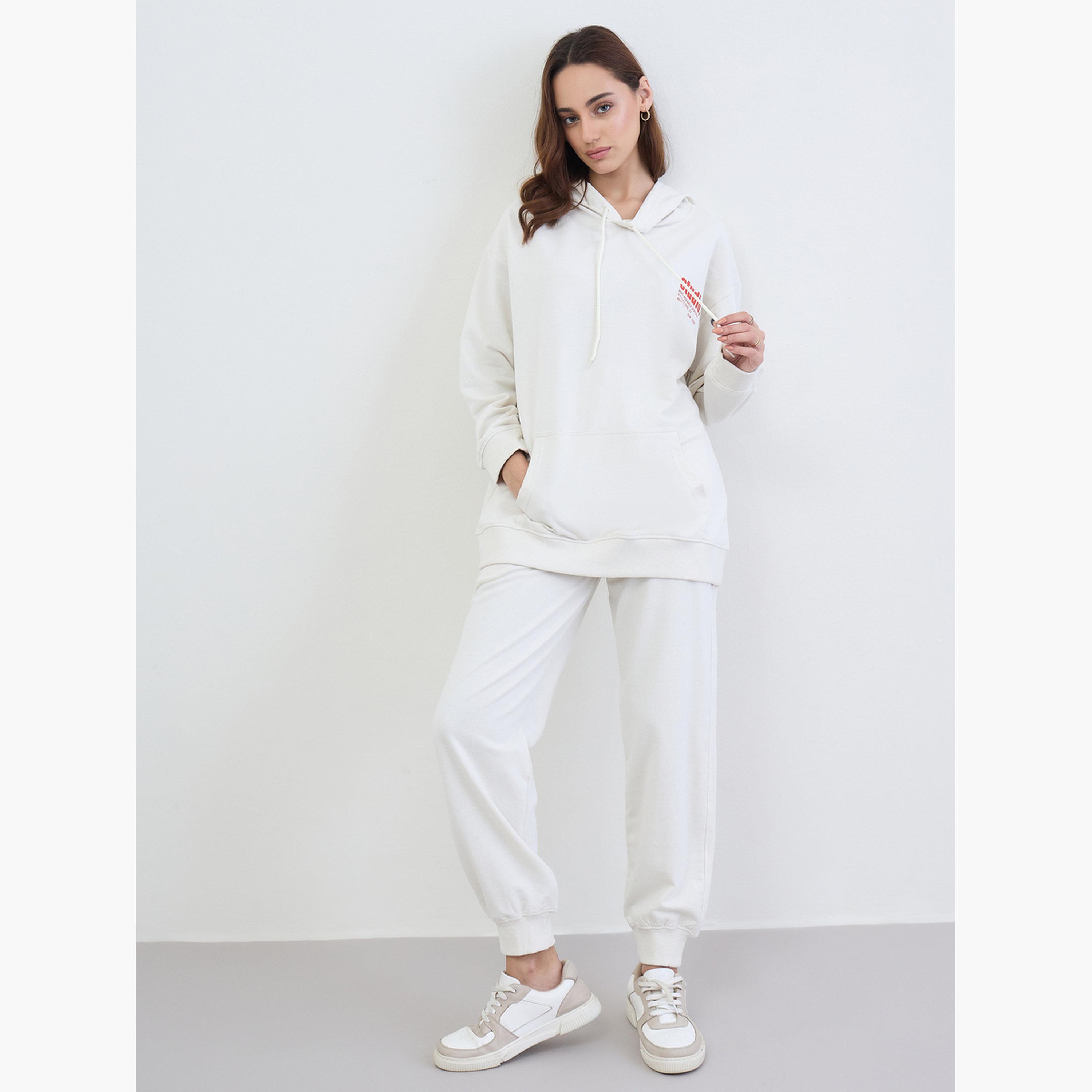 ستايلي - هودي طويل لون أبيض العاجي مع بنطال رياضي-women-clothing-coordsets-image-2