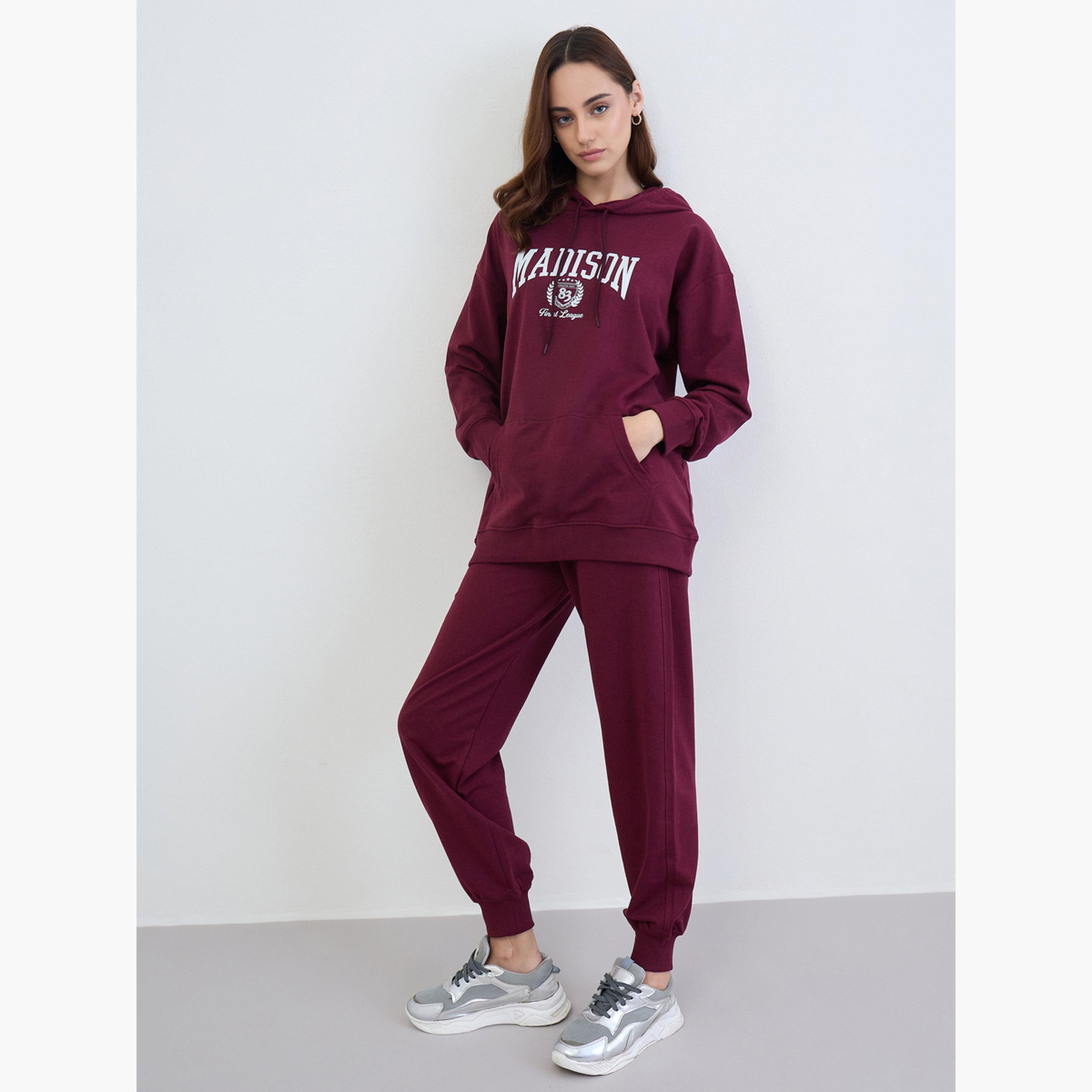 ستايلي - هودي طويل لون برغندي مع بنطال رياضي-women-clothing-coordsets-image-2