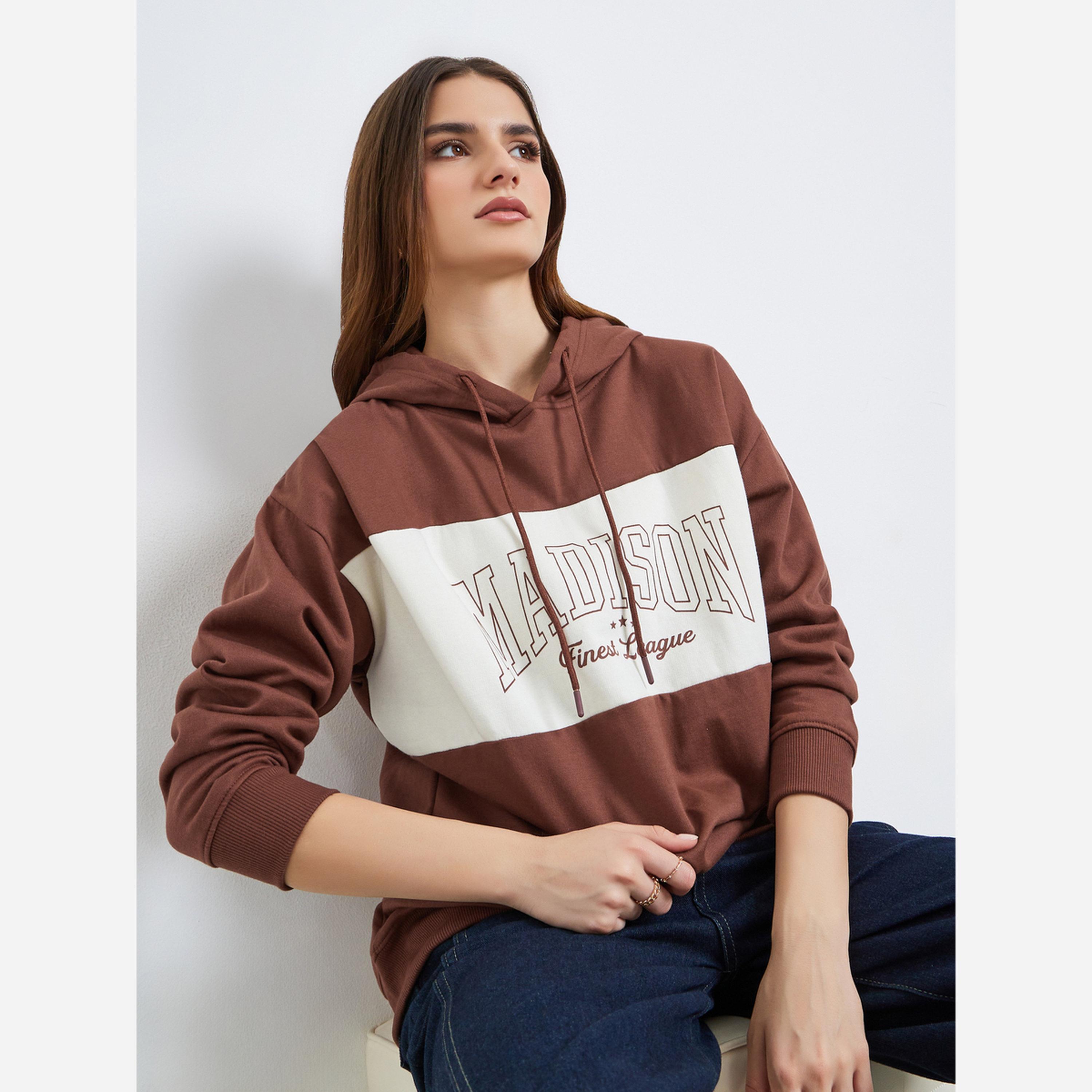 ستايلي - هودي نسائي لون بني قصة عادية وألوان متداخلة-women-clothing-hoodiesandsweatshirts-hoodies-image-3