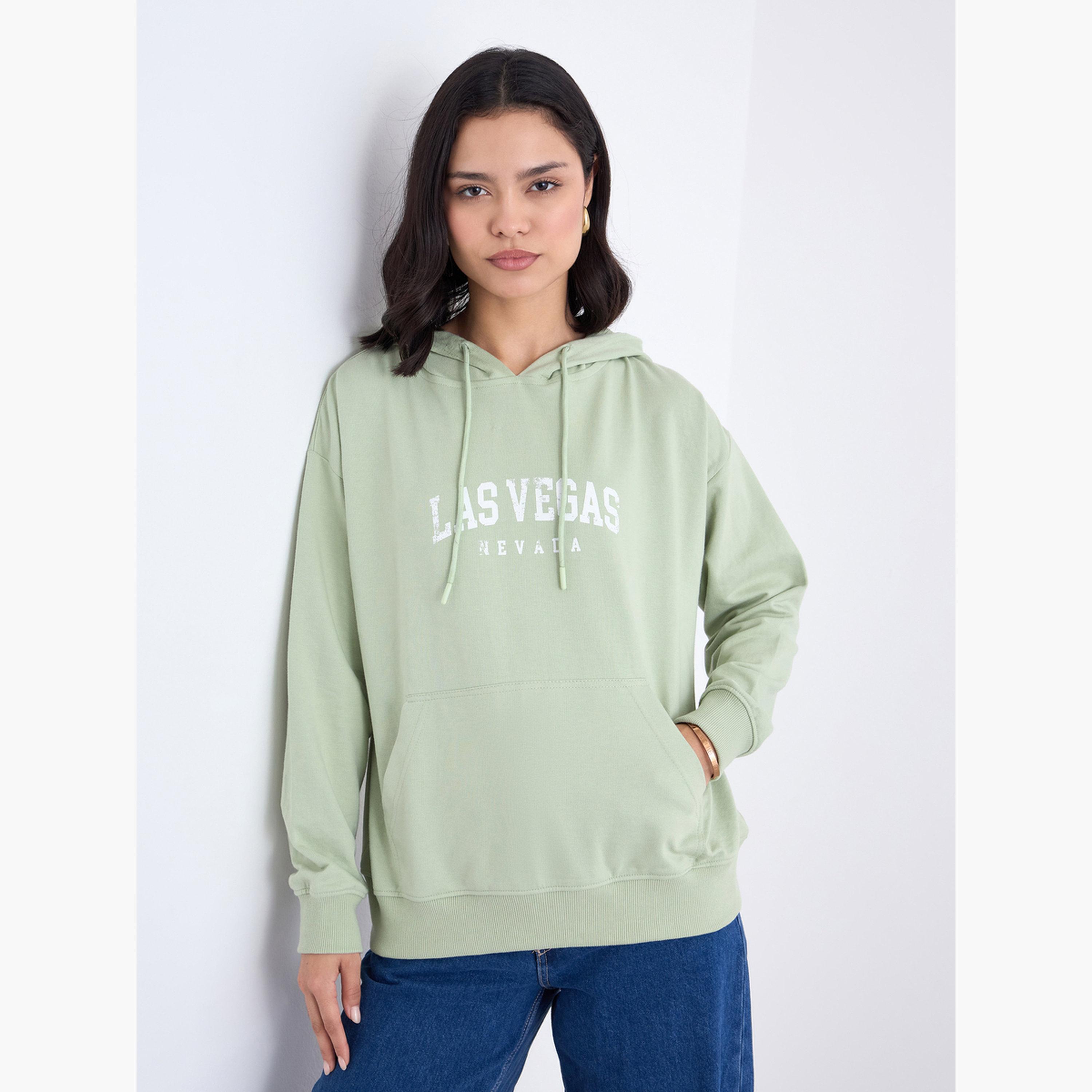ستايلي - هودي بقصّة عادية طبعة شعار باللون الأخضر للنساء -women-clothing-hoodiesandsweatshirts-hoodies-image-1