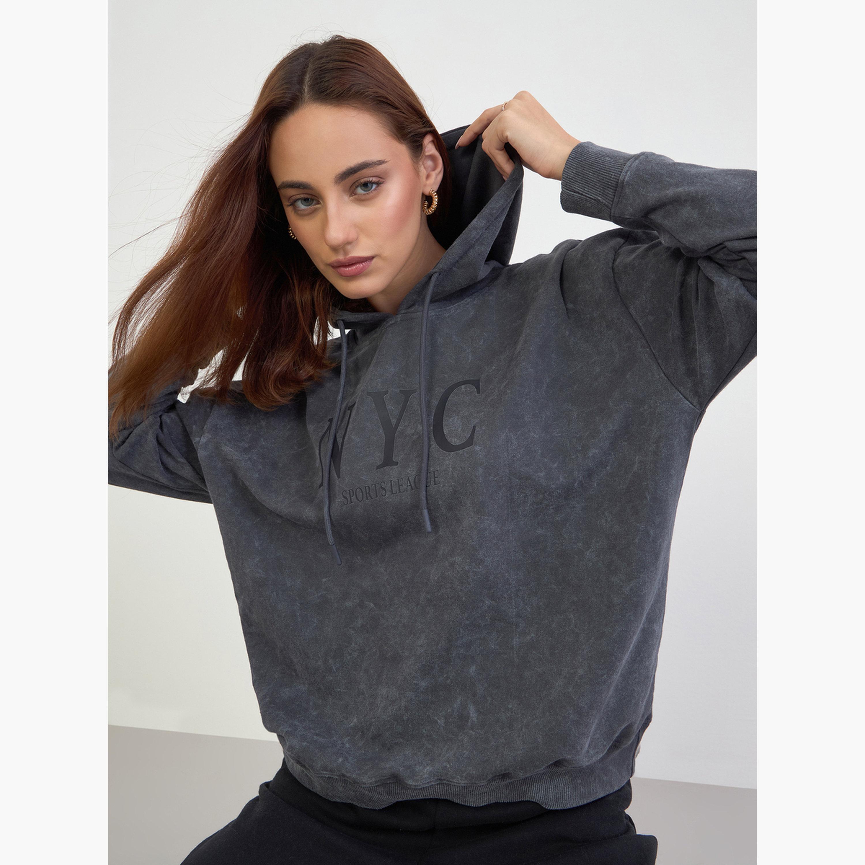 ستايلي - هودي تصميم واسع من الفحم لمدينة نيويورك للنساء -women-clothing-hoodiesandsweatshirts-hoodies-image-3
