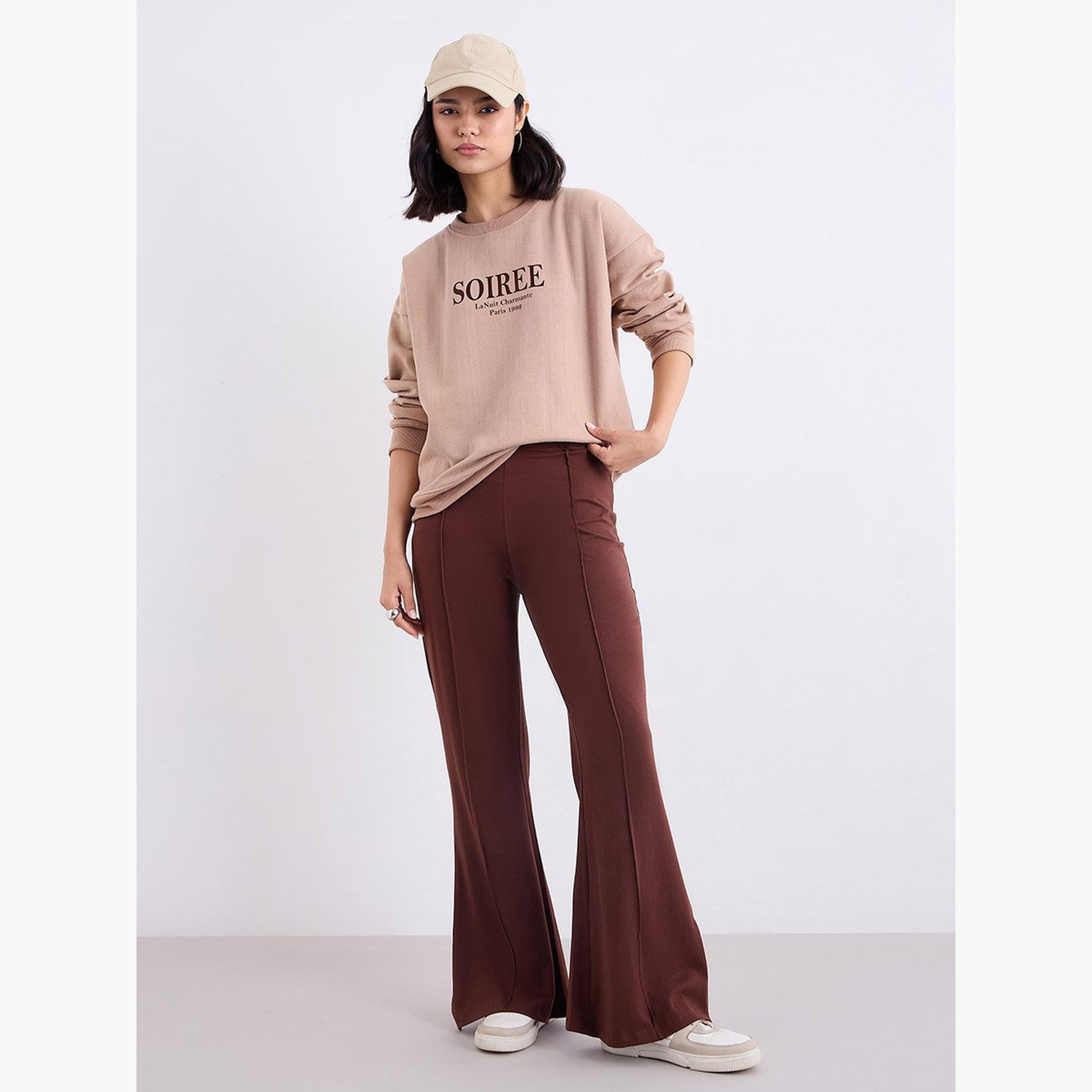 ستايلي - سويت شيرت للنساء مقاس كبير مطبوع شعار لون بني-women-winterwear-hoodiesandsweatshirts-sweatshirts-image-3