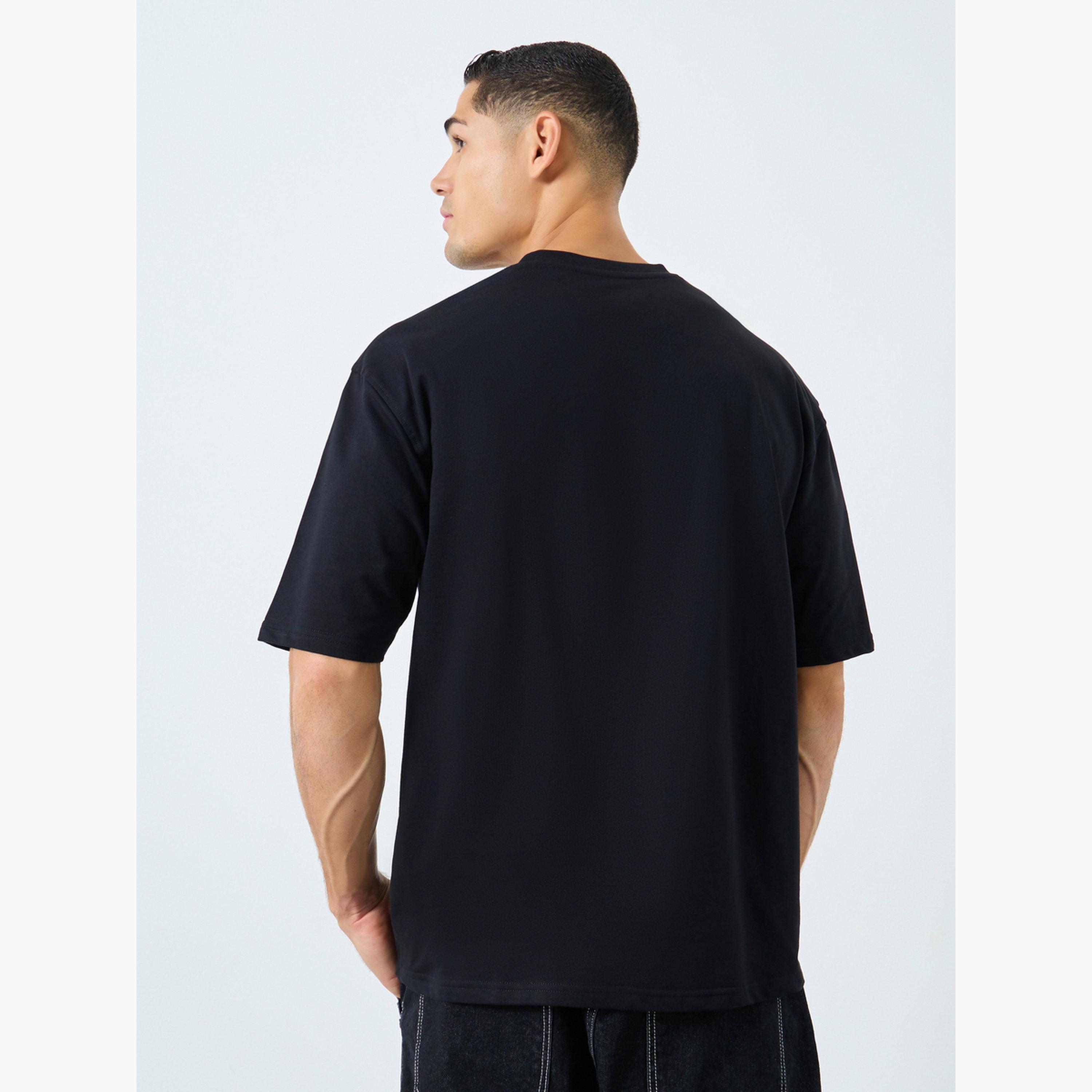 Styli Men Black Oversized Embossed Print T-Shirt-men-clothing-tshirtsandpolos-tshirts-image-4