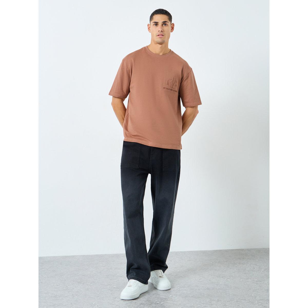 تيشيرت فضفاض بتفاصيل كتابة بارزة-men-clothing-tshirtsandpolos-tshirts-image-2