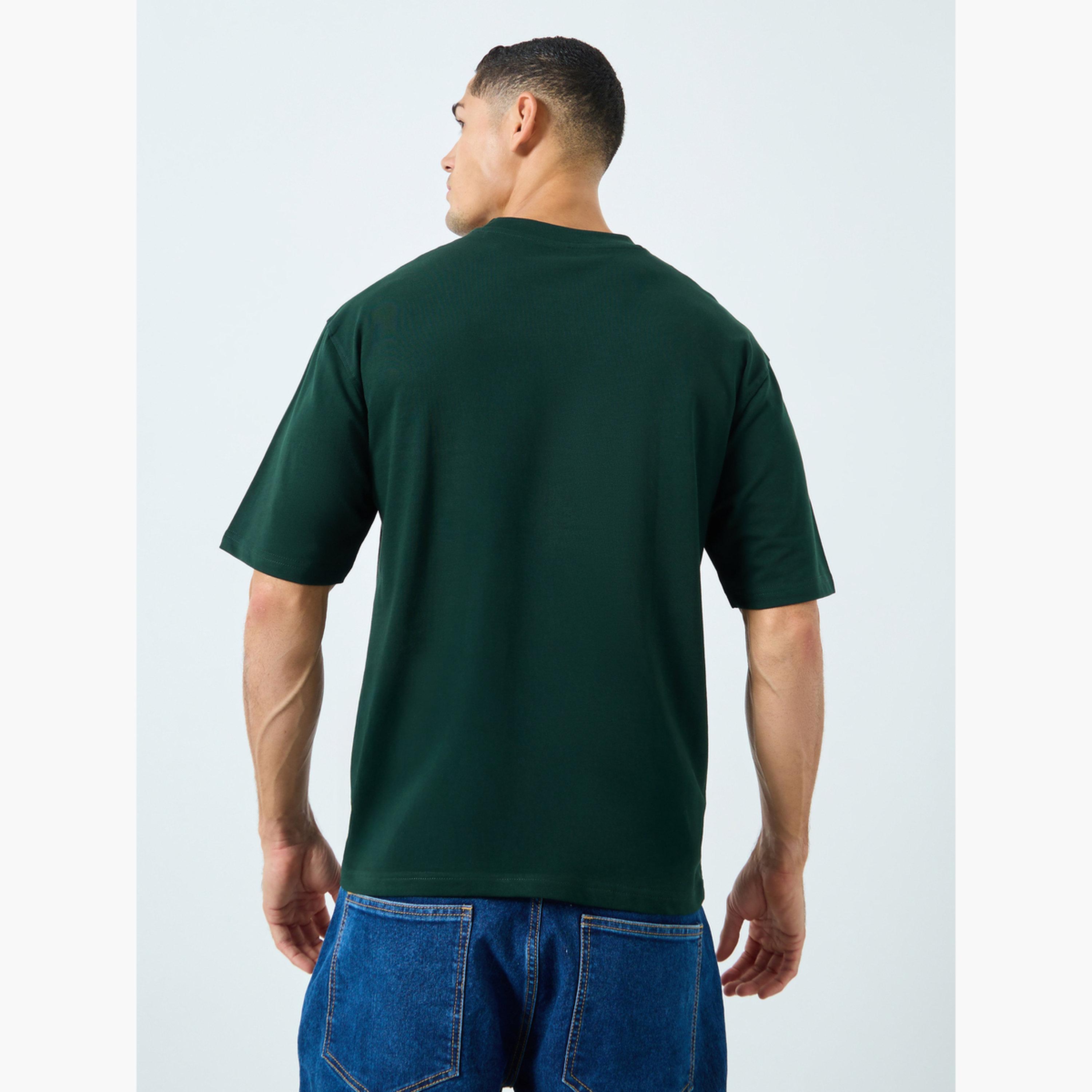 ستايلي - تي شيرت مقاس كبير اوفر سايز  بطبعة منقوشة لون أخضر-men-clothing-tshirtsandpolos-tshirts-image-4