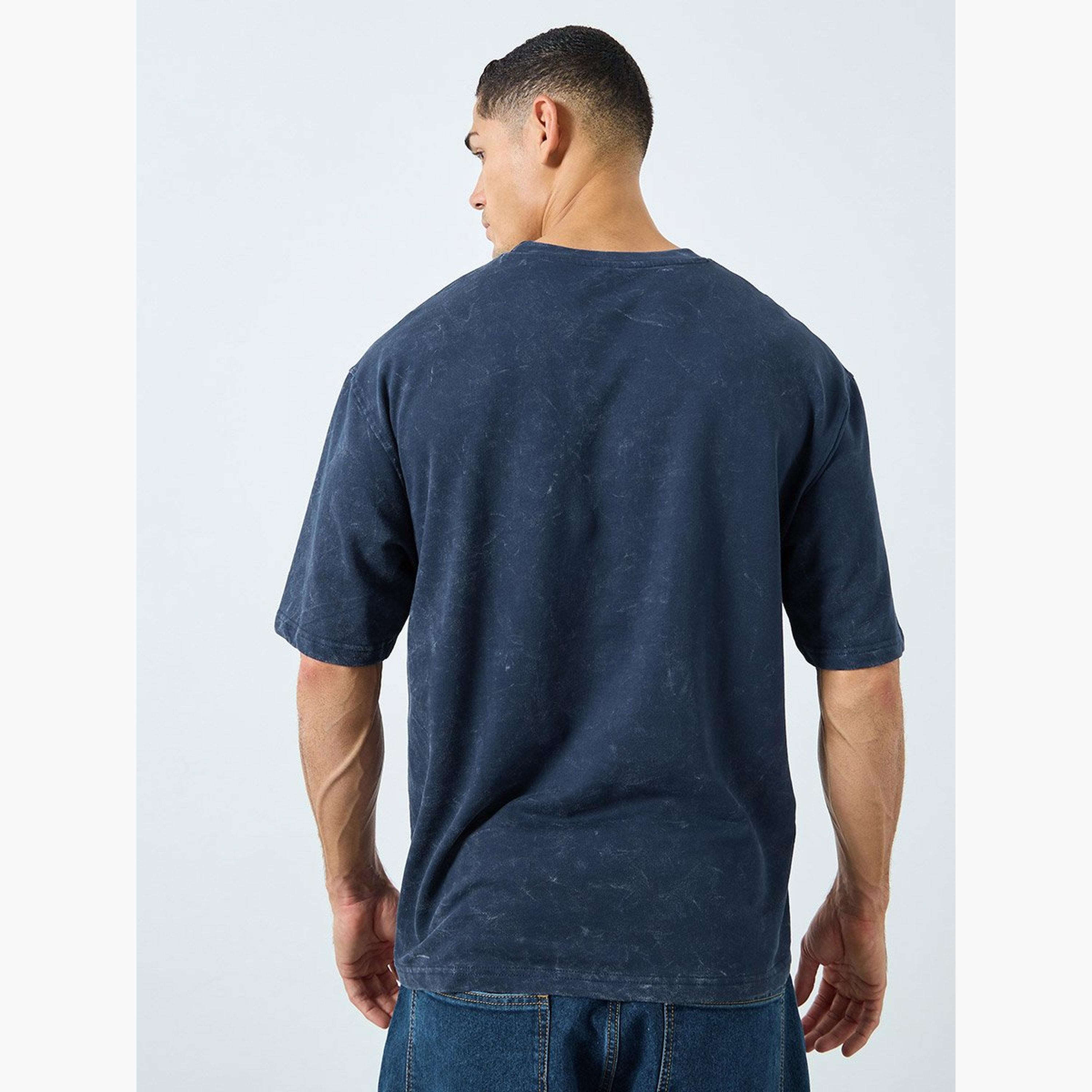 Styli Acid Wash Oversized Terry T-Shirt with Embossed Print-men-clothing-tshirtsandpolos-tshirts-image-4