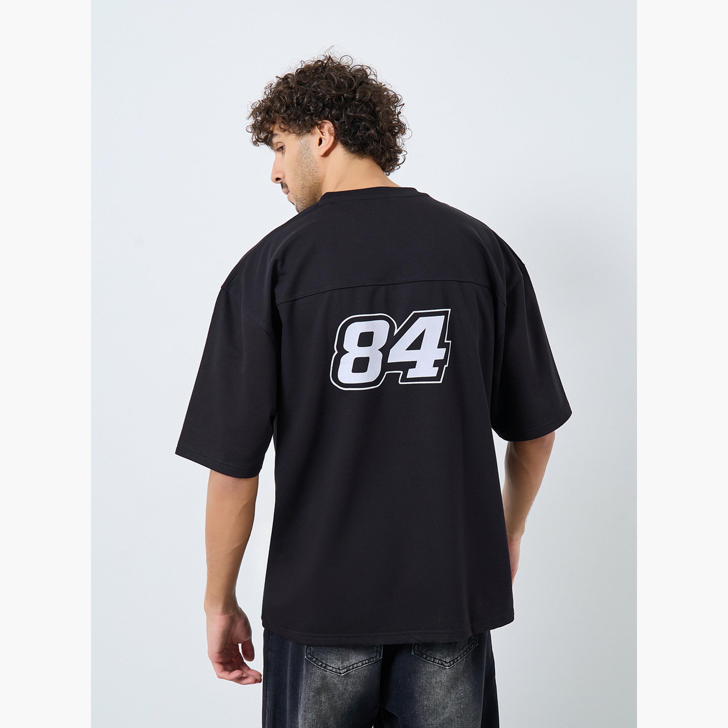 ستايلي - تي شيرت أسود بقصّة مربعة وطبعة جرافيكية للرجال-men-clothing-tshirtsandpolos-tshirts-image-4