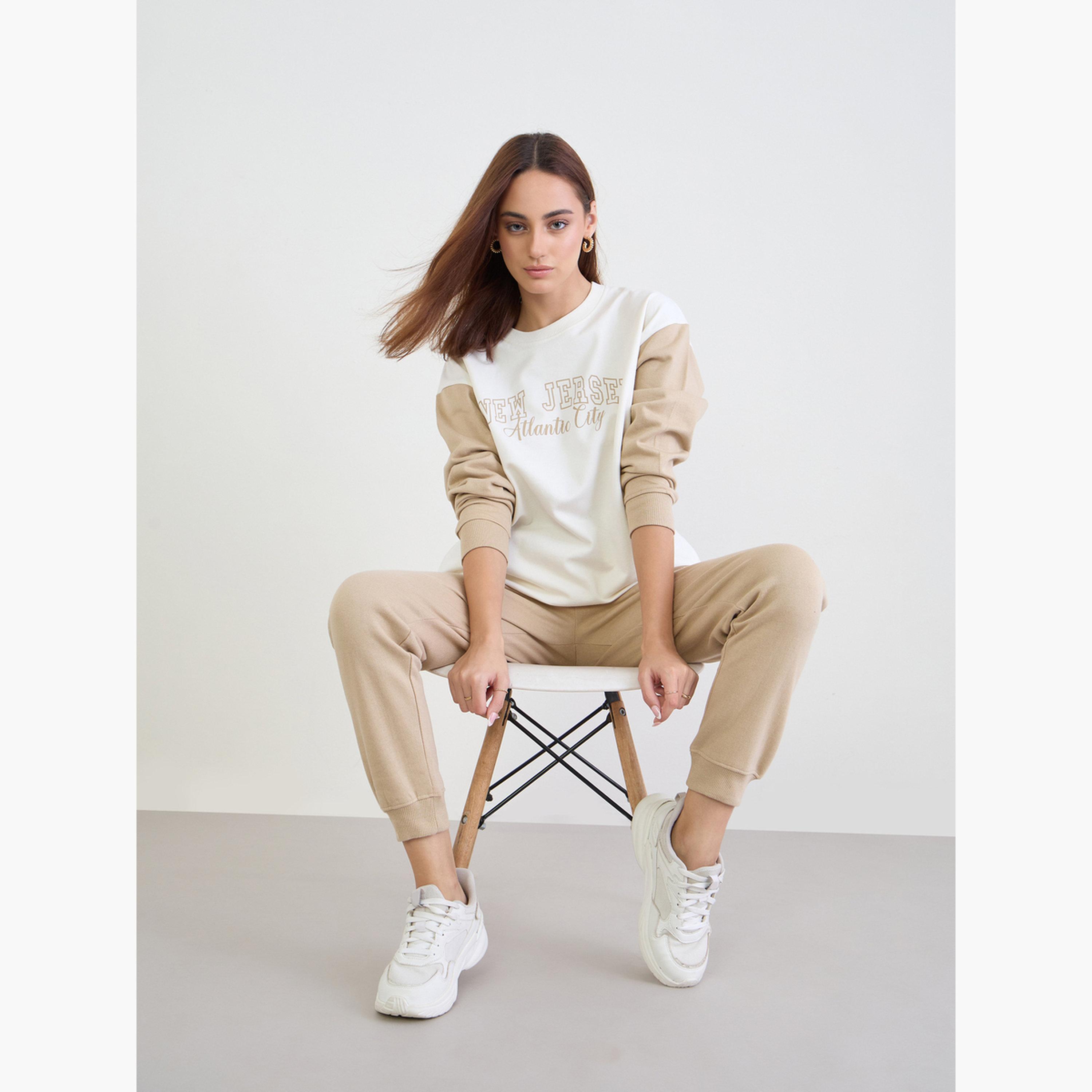Styli Regular Fit Printed Sweatshirt and Joggers Co-Ords-women-clothing-coordsets-image-2