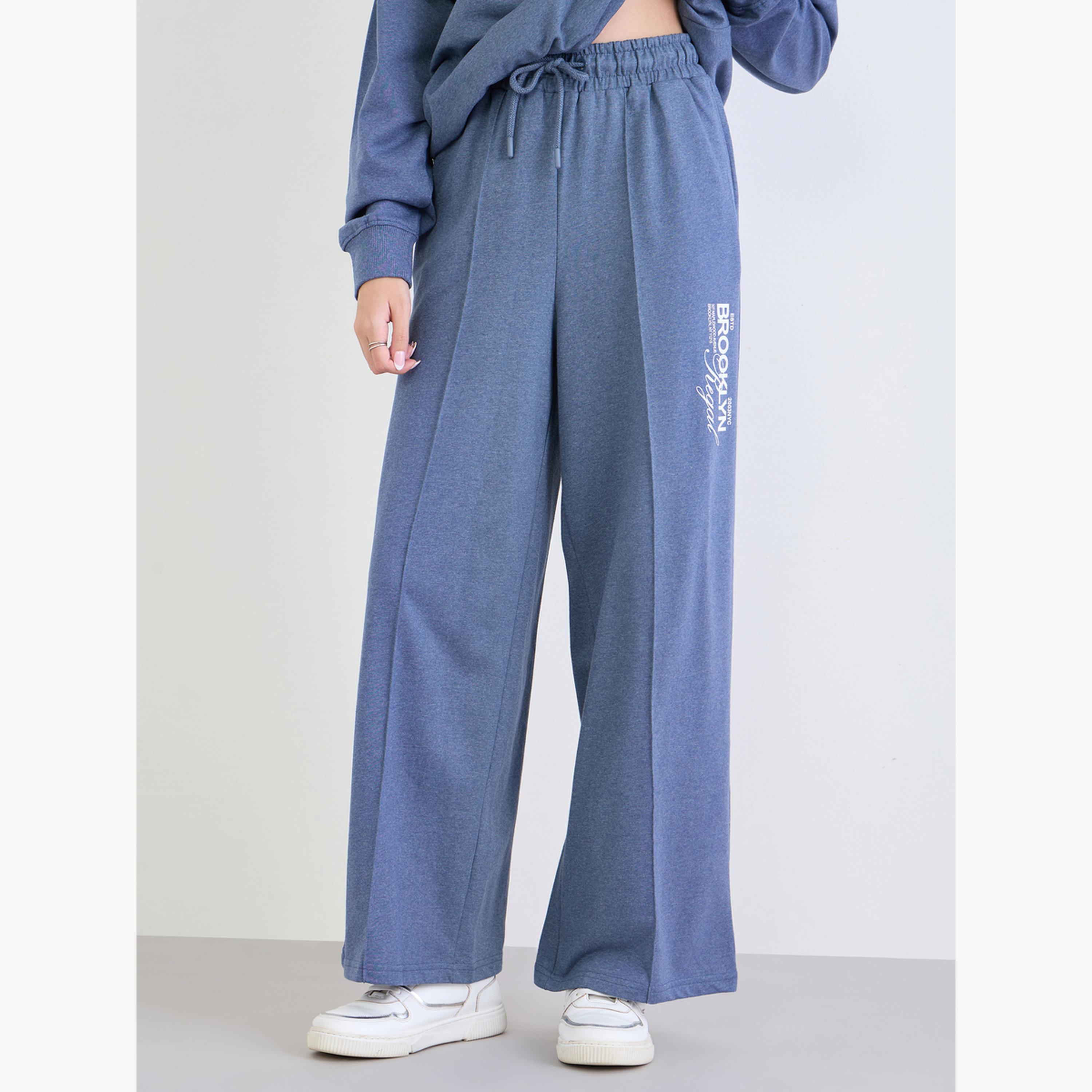 Styli Relaxed Fit Brooklyn New York Regal Printed Sweatshirt and Wide Joggers Co-Ords-women-clothing-coordsets-image-4