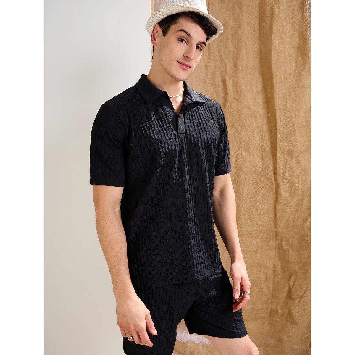 طقم منسق من شورت وتيشيرت بولو بقصة مريحة-men-clothing-coordsets-image-1