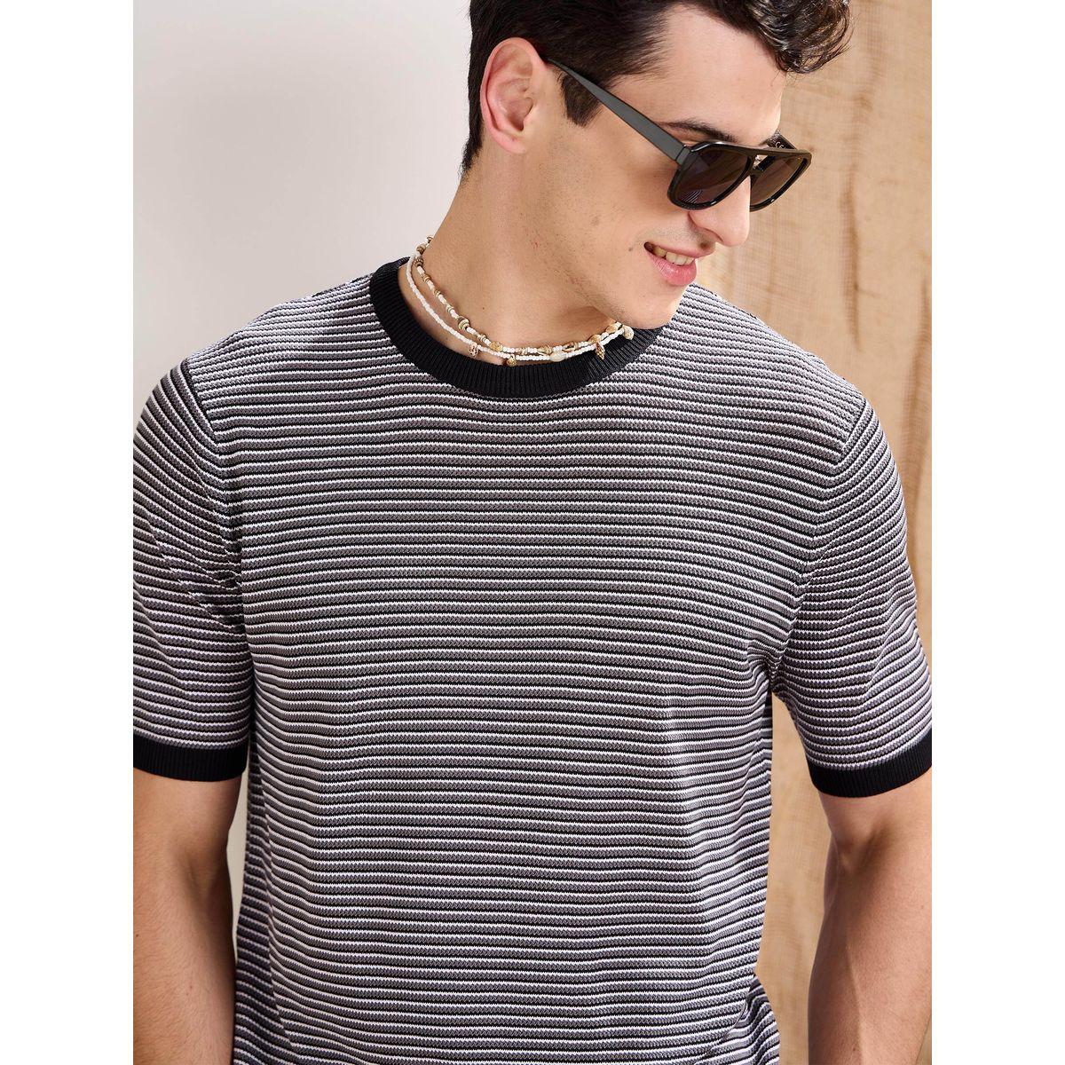 تيشيرت مخطط بتفاصيل محبوكة-men-clothing-tshirtsandpolos-tshirts-image-4