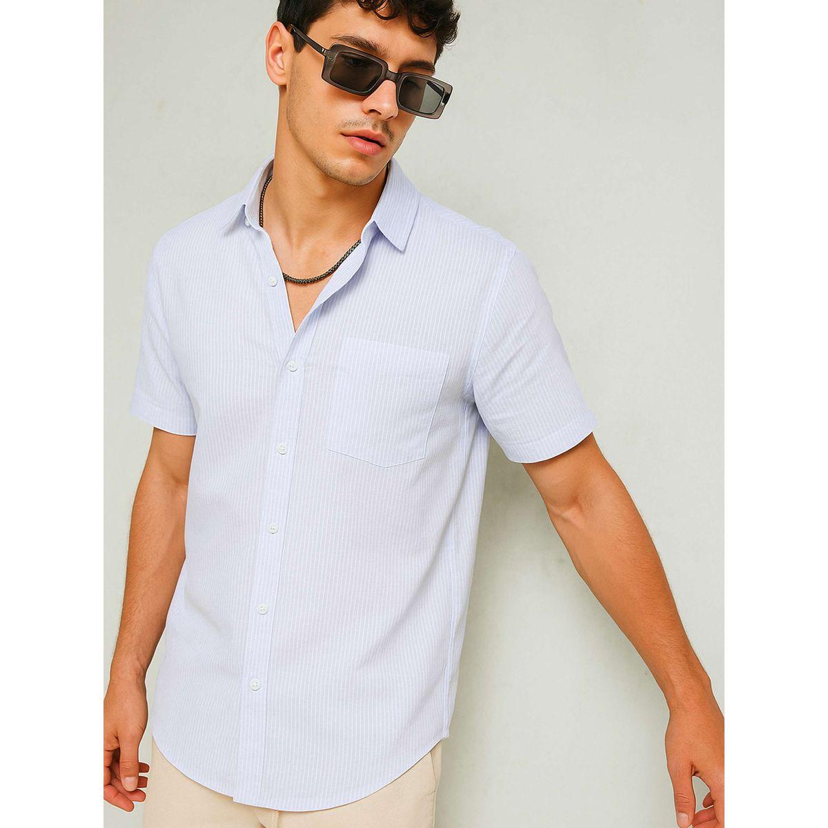 قميص مخطط بأكمام قصيرة وقصة مريحة-men-clothing-shirts-image-1