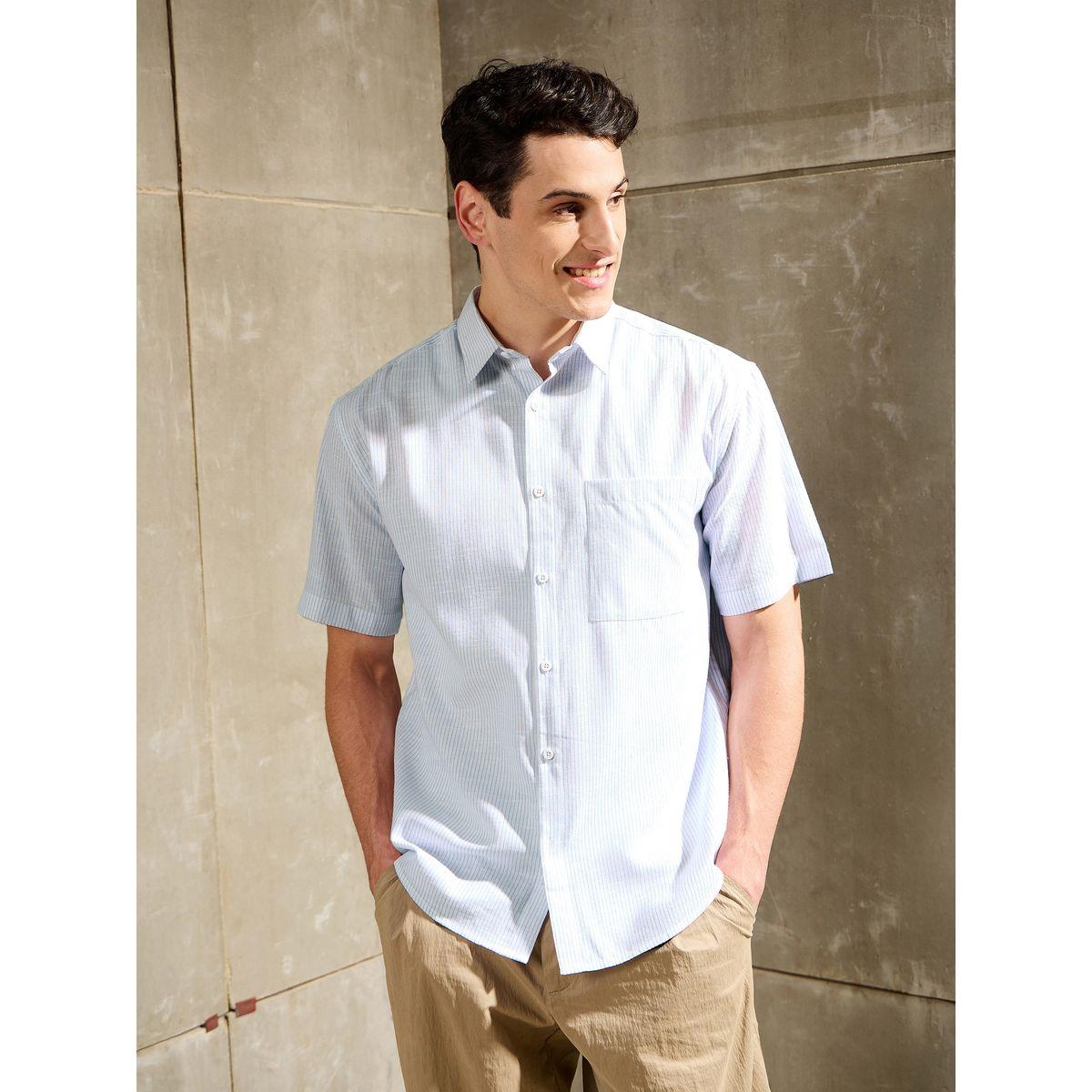 قميص مخطط بأكمام قصيرة وقصة مريحة-men-clothing-shirts-image-8