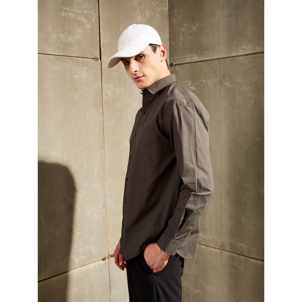 قميص سادة بأكمام طويلة وقصة مريحة-men-clothing-shirts-image-3
