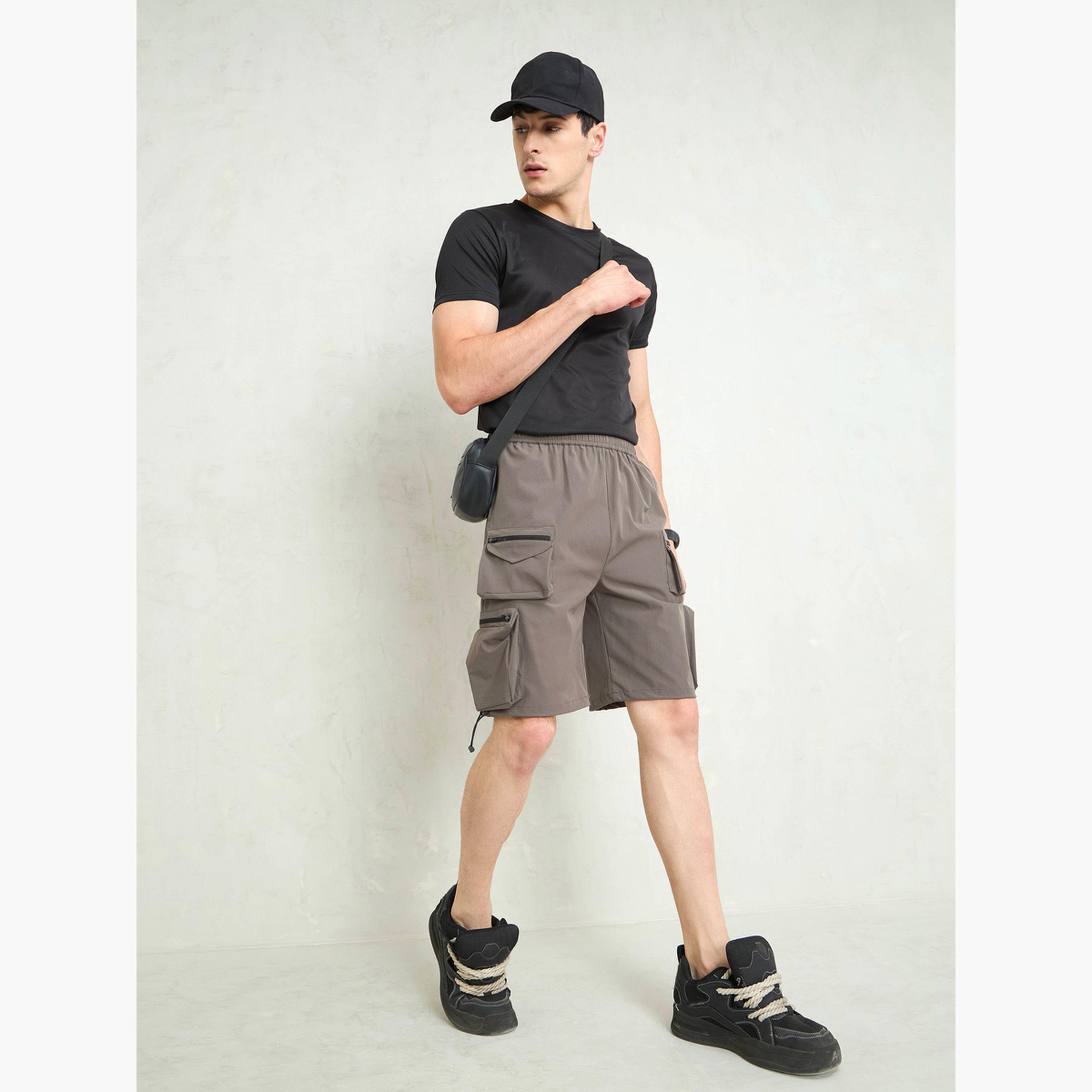 ساسافراس - شورت باراشوت رمادي غامق بجيوب متعددة الاستخدامات-men-clothing-bottoms-shorts-image-6