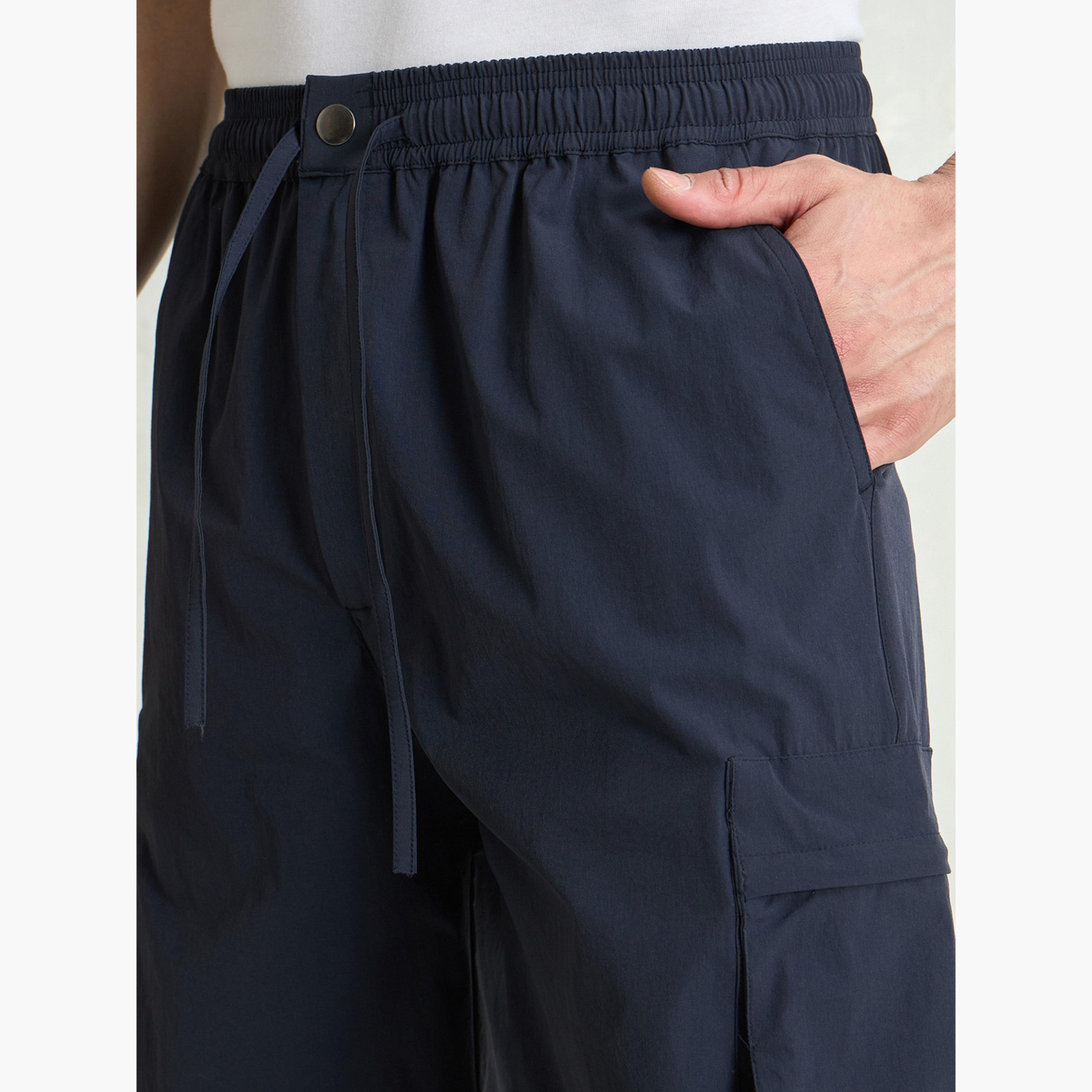 ساسافراس - شورت باراشوت أزرق داكن بجيوب-men-clothing-bottoms-shorts-image-4