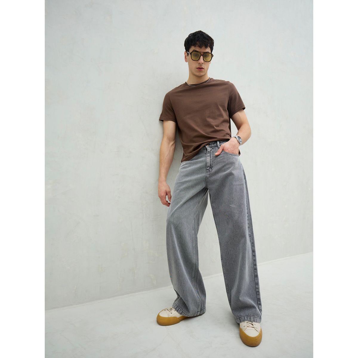 بنطال جينز بقصة أرجل واسعة وخصر متوسط-men-clothing-bottoms-jeans-image-2