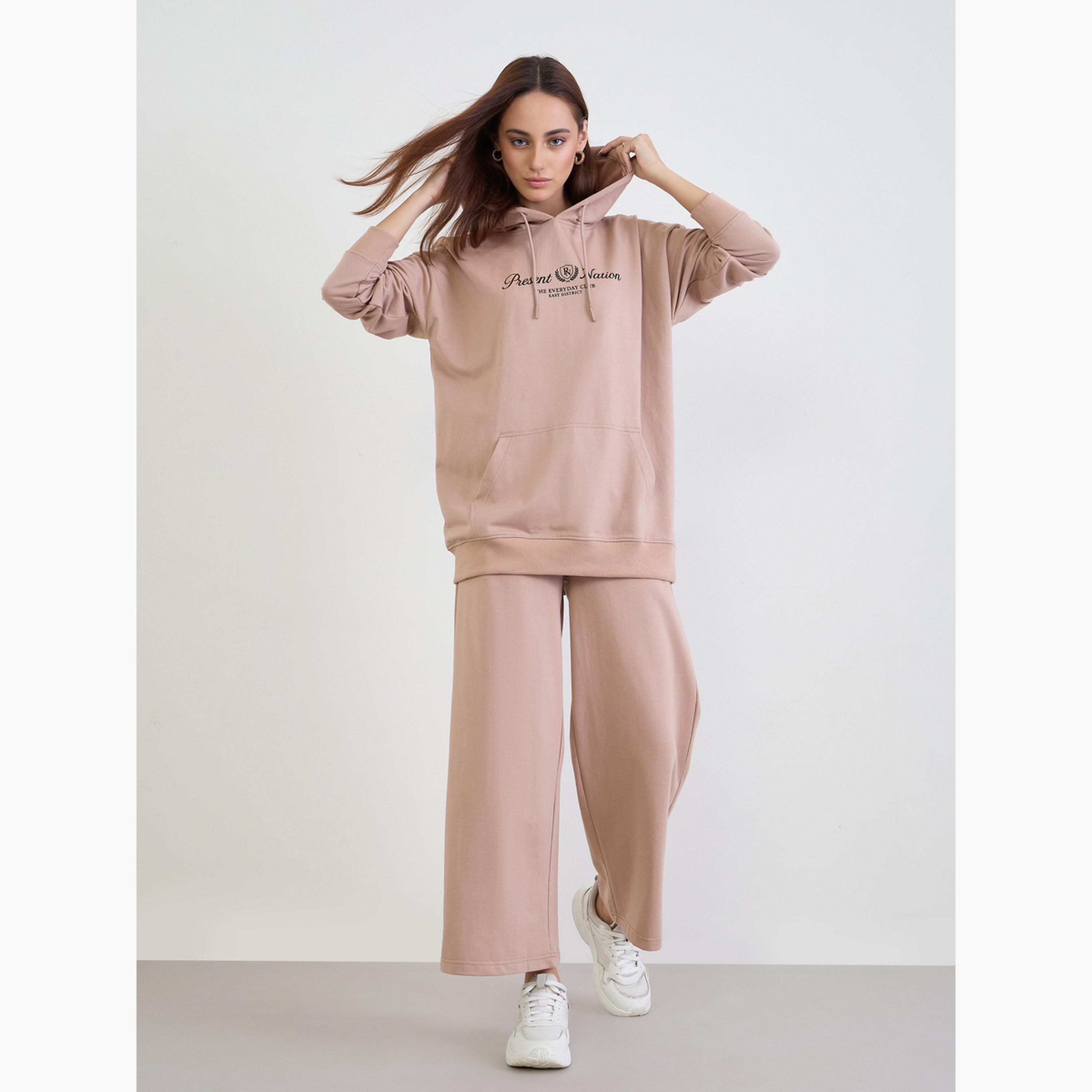 ستايلي - طقم بيج مطبوع حجم كبير مع بنطال رياضي-women-clothing-coordsets-image-2