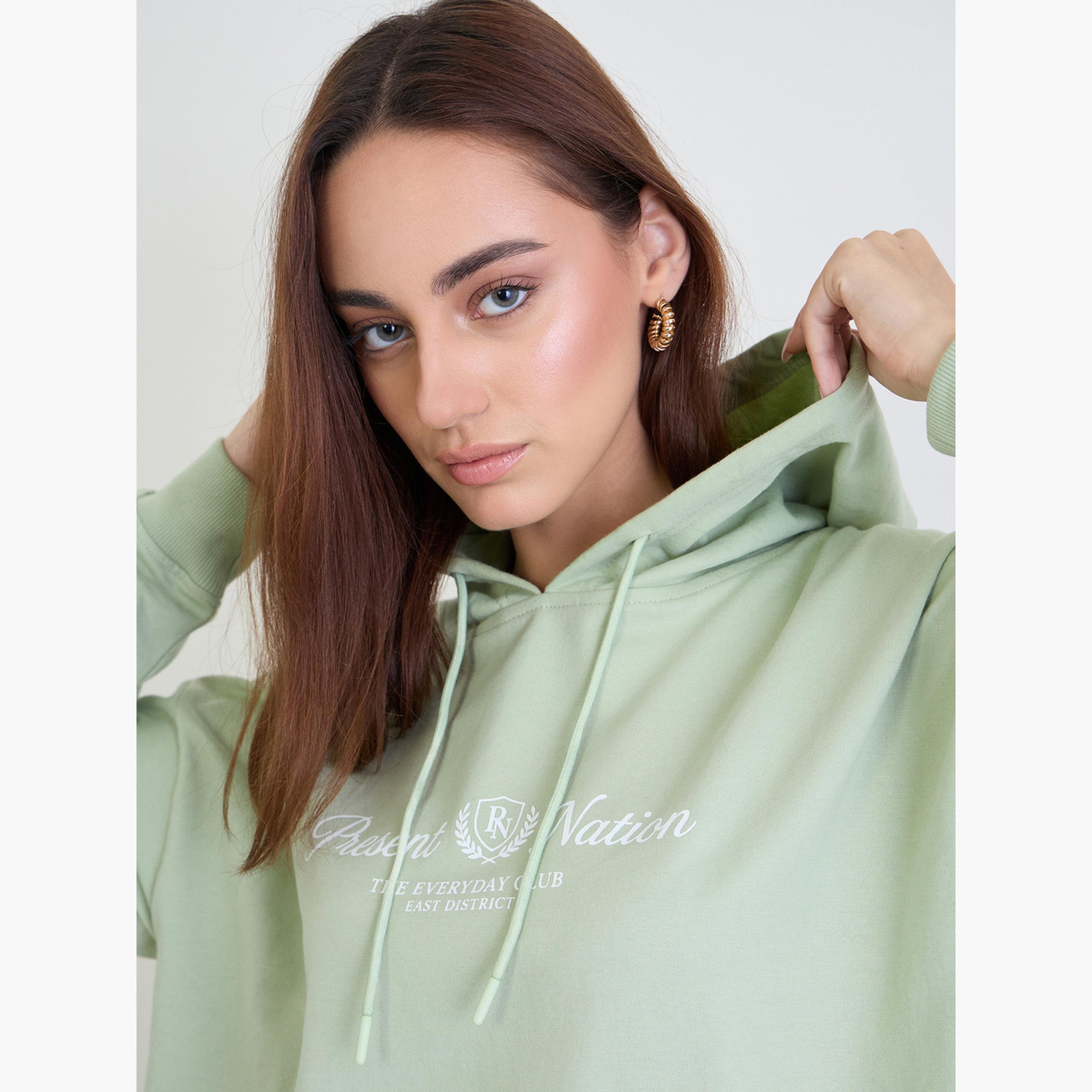 ستايلي - هودي وبنطال رياضي مطبوع تصميم واسع باللون الأخضر للنساء-women-clothing-coordsets-image-2